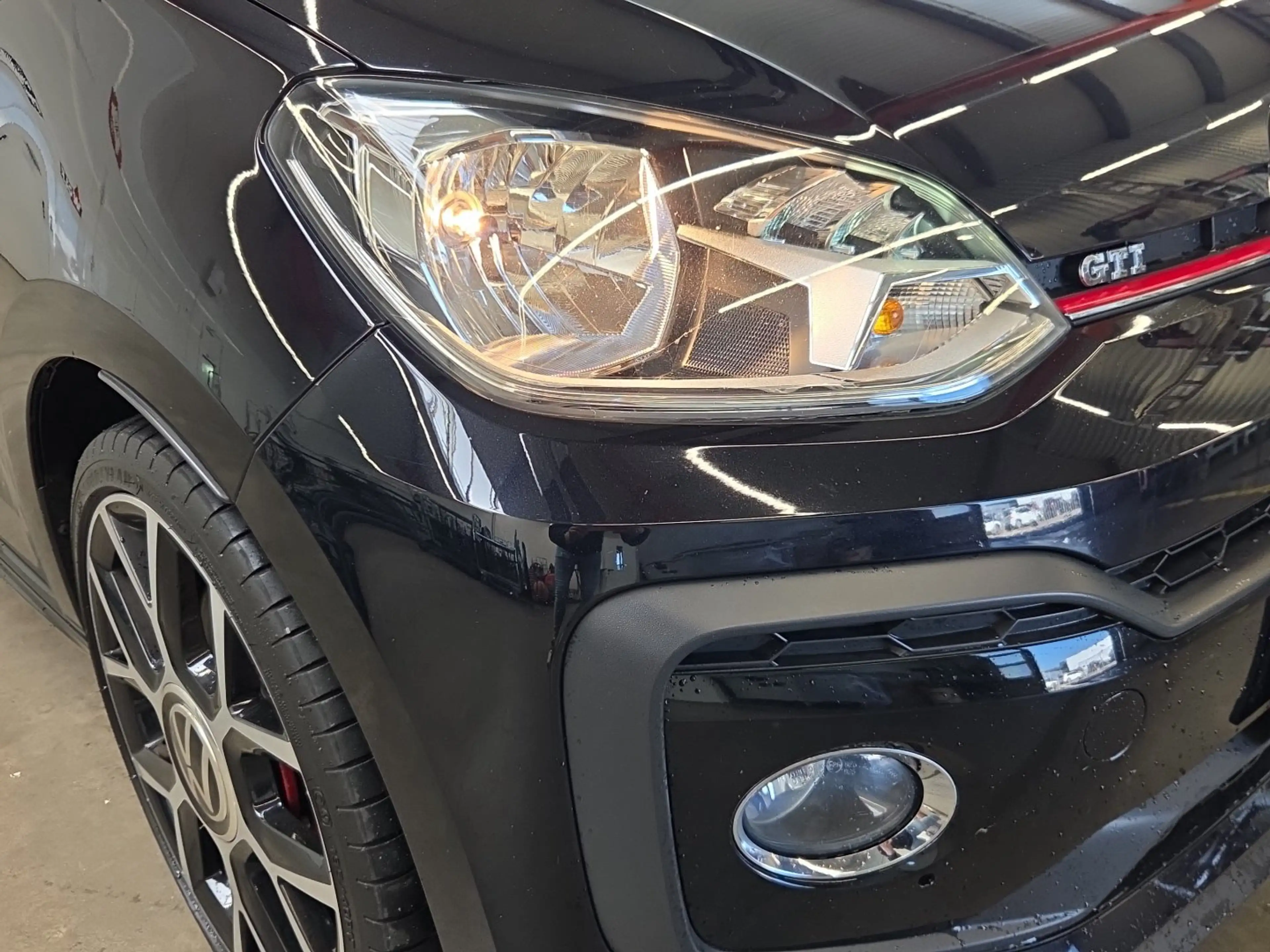 Volkswagen up! VW up! GTI — photo 7