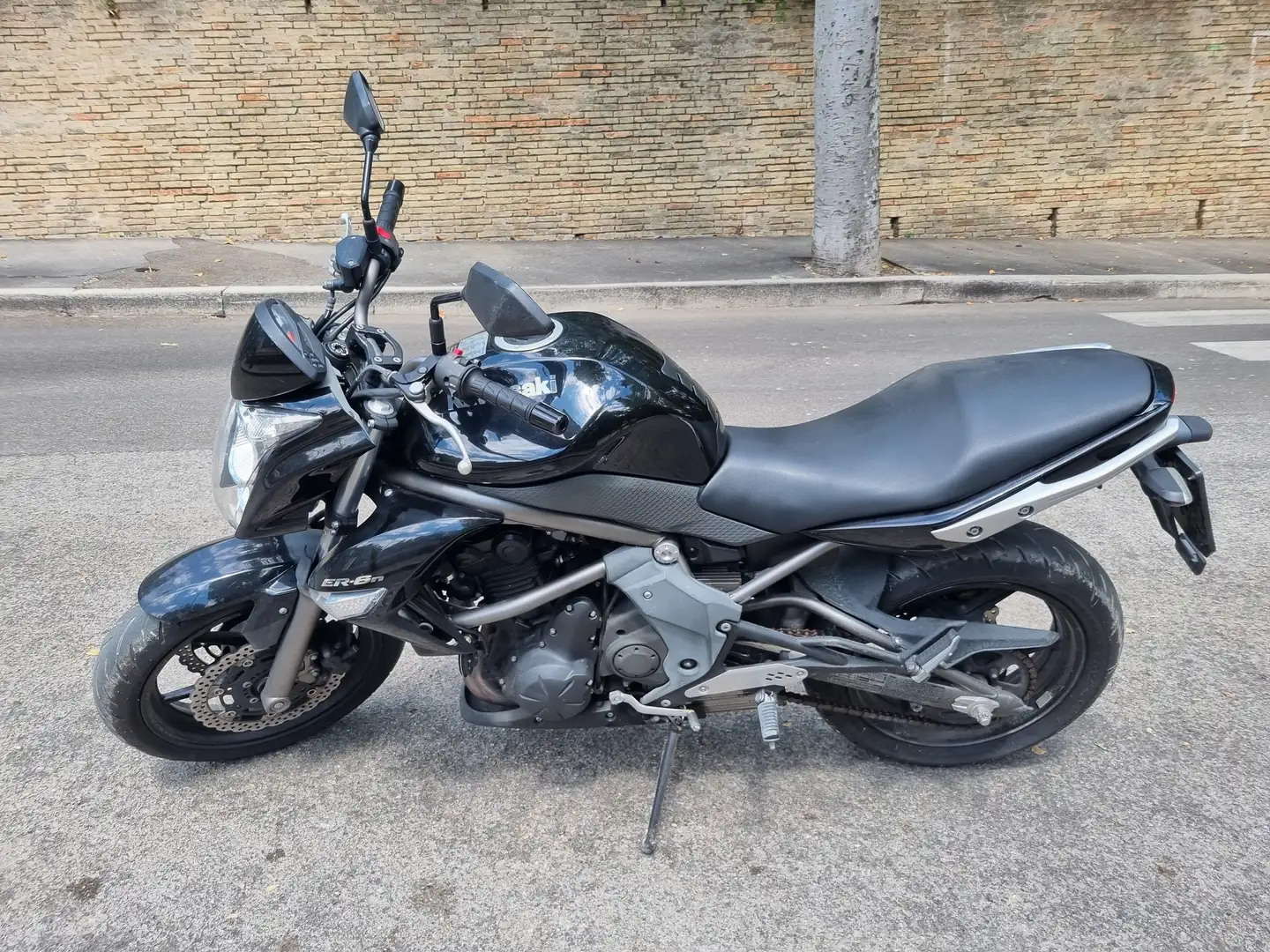 Kawasaki ER - 6 N Nero - 1