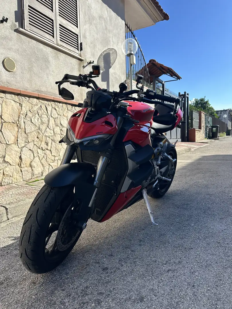 Ducati Streetfighter - 1