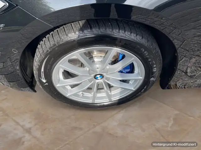BMW 4 Series view 9