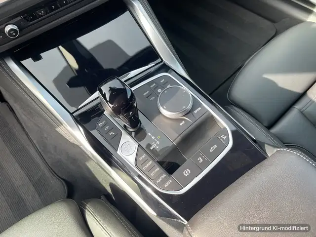 BMW 4 Series view 11
