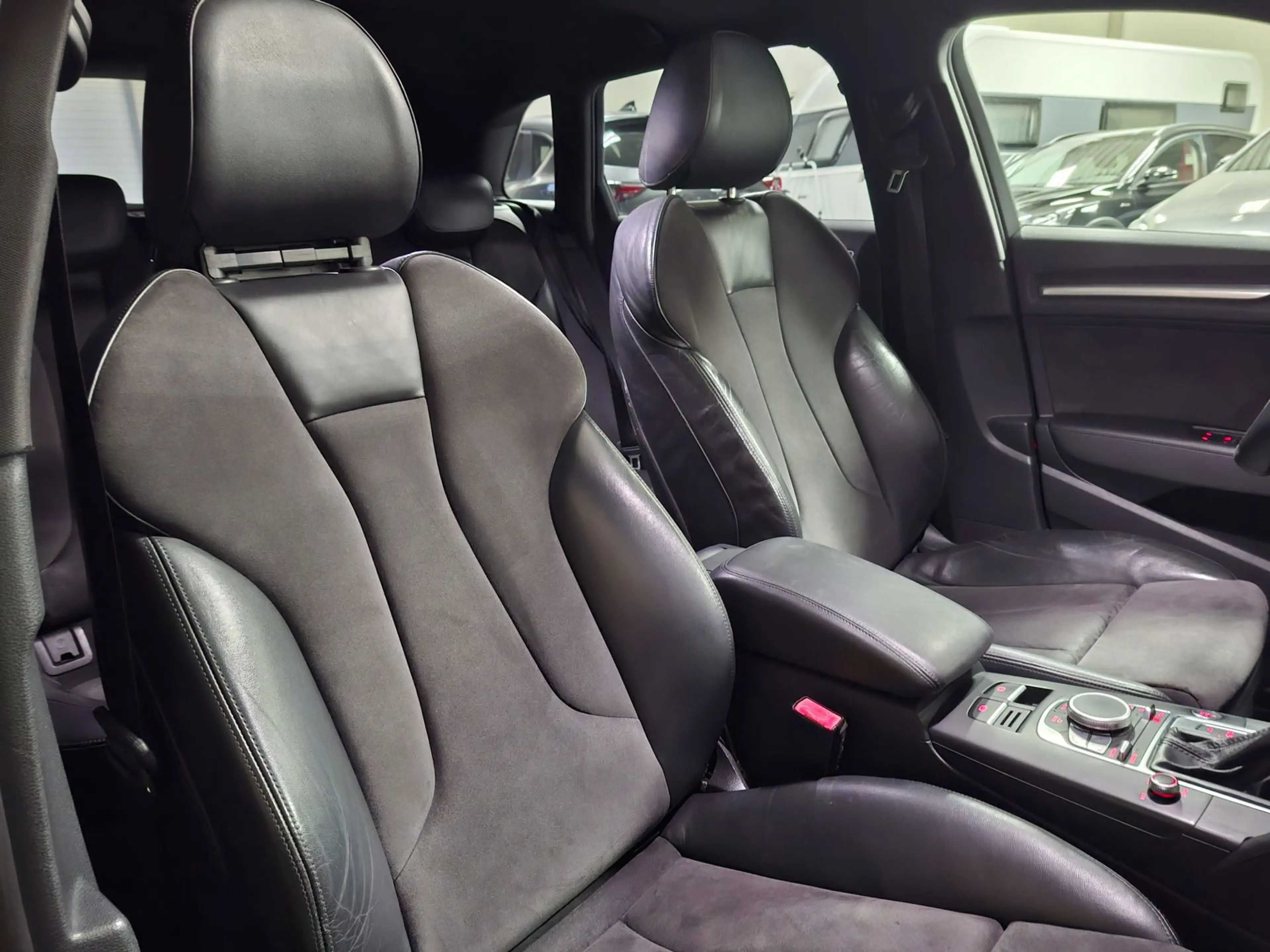 Audi A3 Sportback 1.4 e-tron PHEV Ambition Pro Line plus | — photo 34