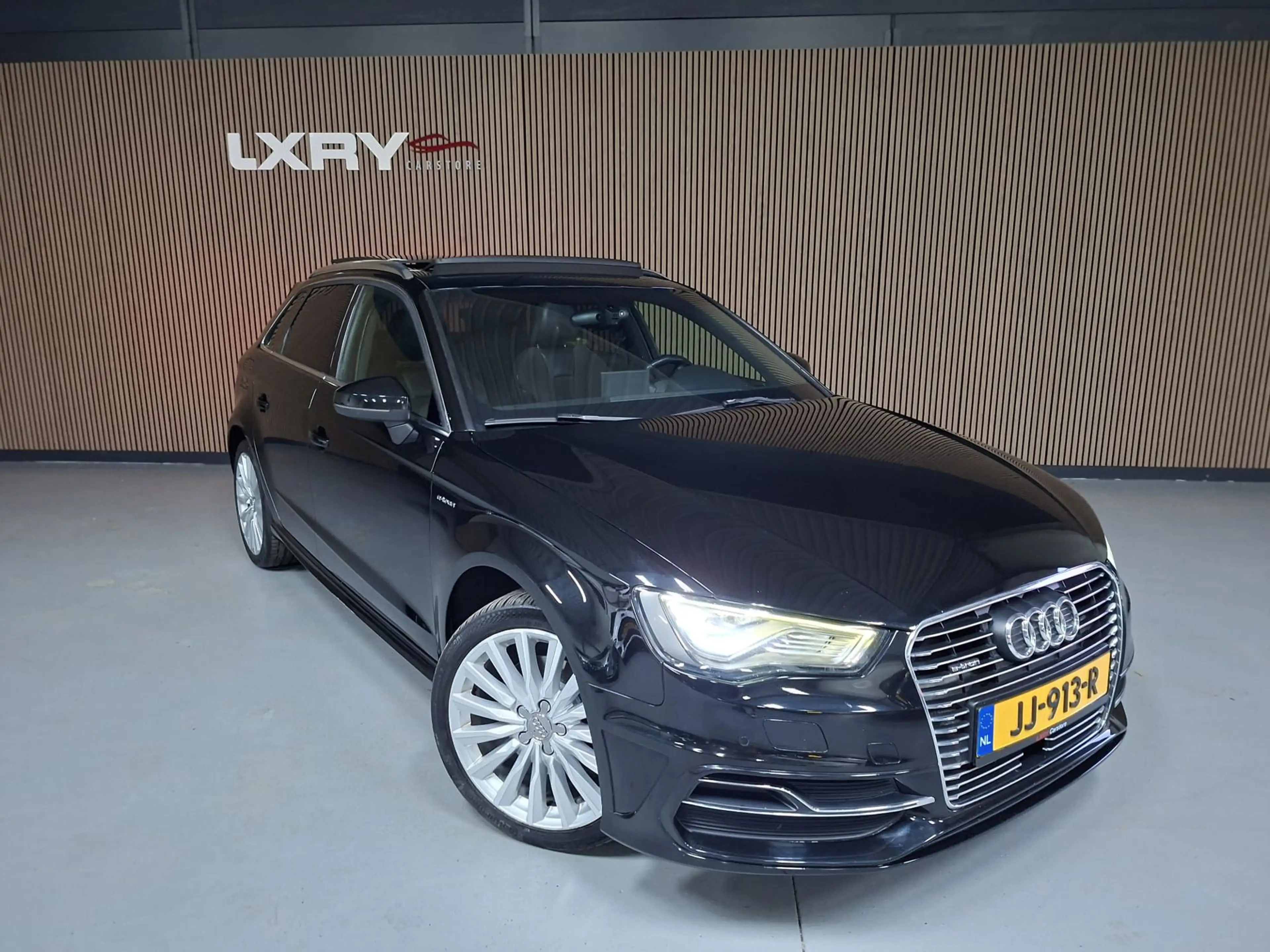 Audi A3 Sportback 1.4 e-tron PHEV Ambition Pro Line plus | — photo 3