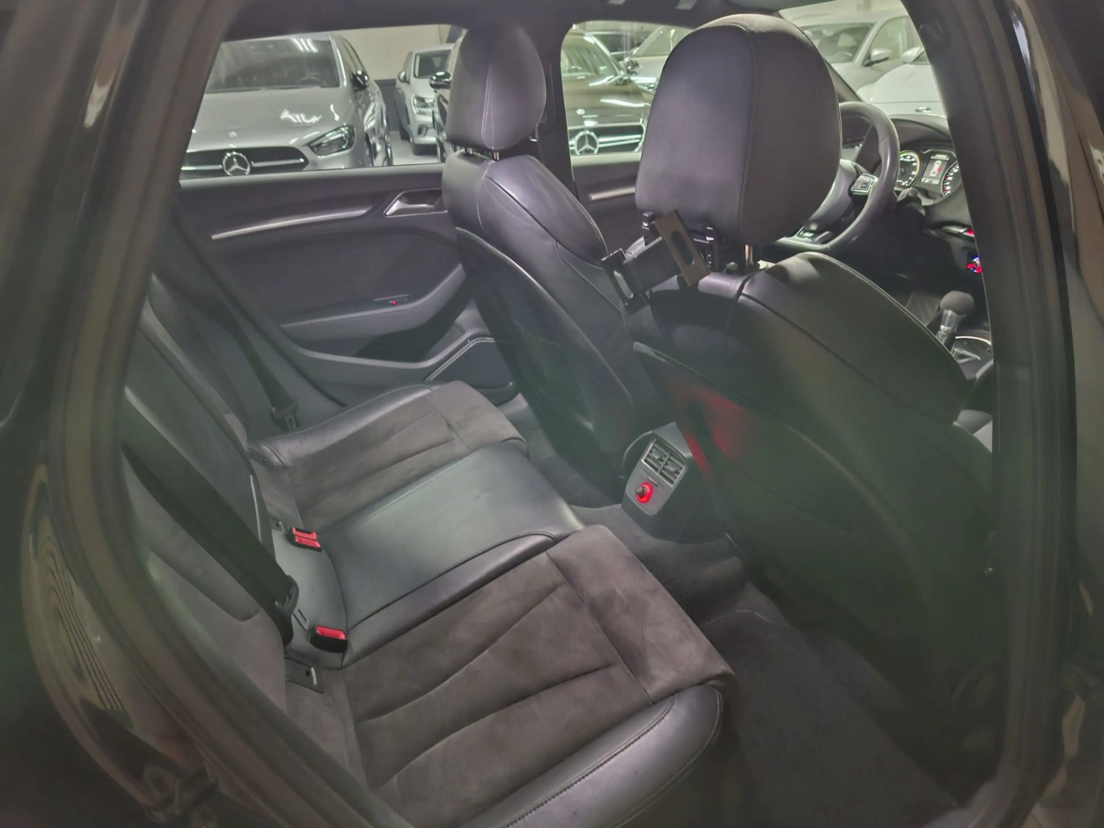 Audi A3 Sportback 1.4 e-tron PHEV Ambition Pro Line plus | — photo 31