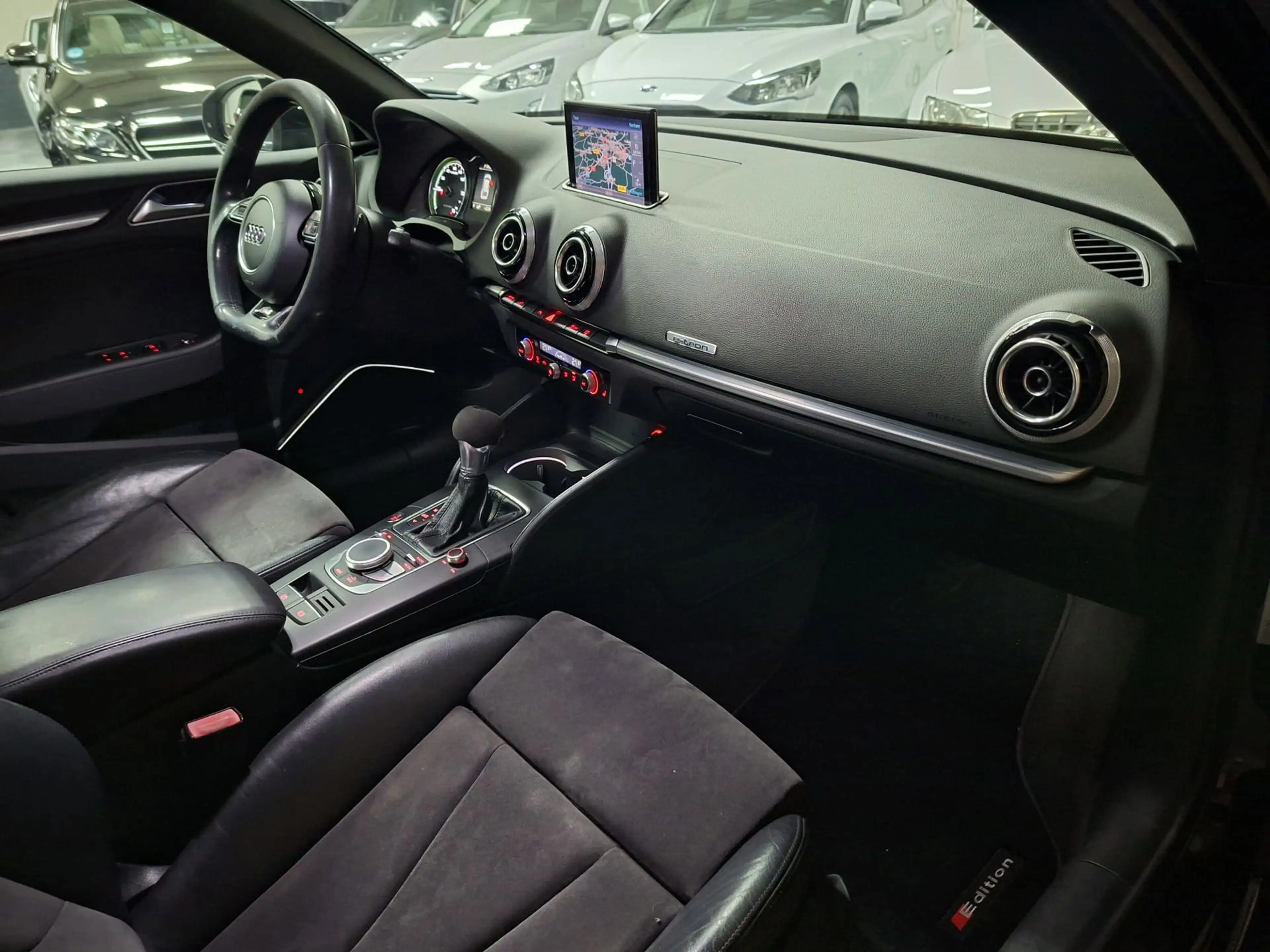 Audi A3 Sportback 1.4 e-tron PHEV Ambition Pro Line plus | — photo 32