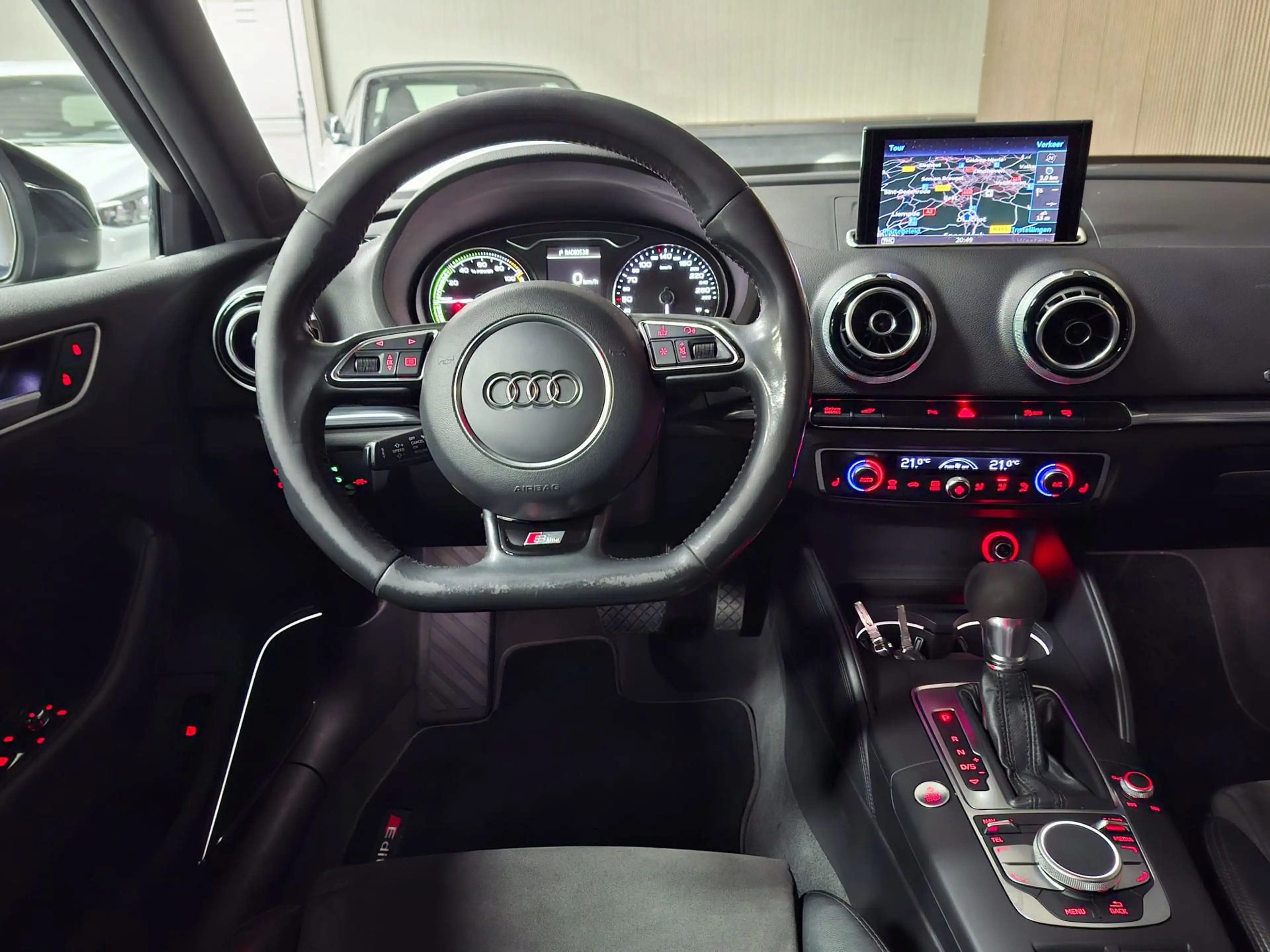Audi A3 Sportback 1.4 e-tron PHEV Ambition Pro Line plus | — photo 19