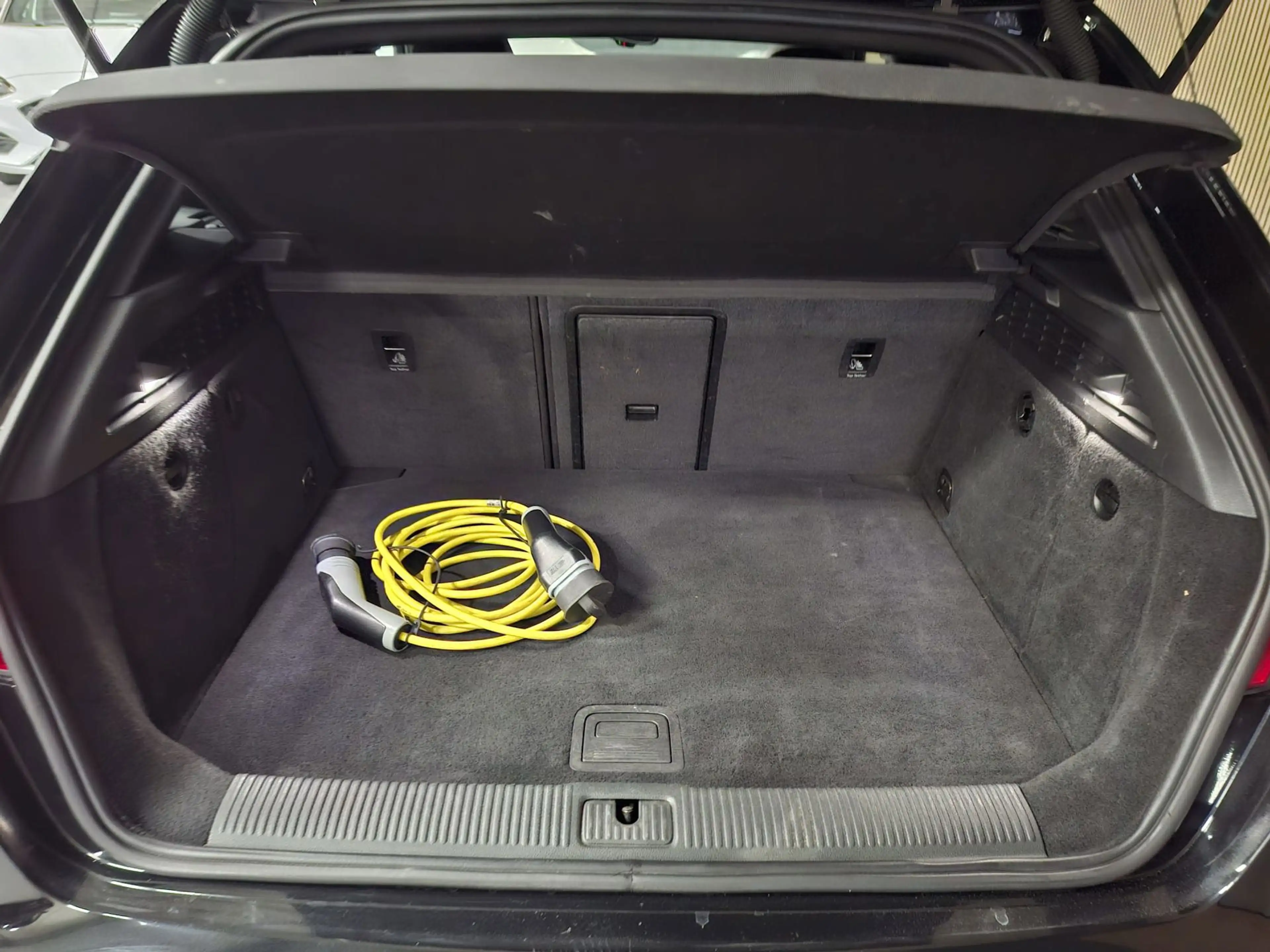 Audi A3 Sportback 1.4 e-tron PHEV Ambition Pro Line plus | — photo 30