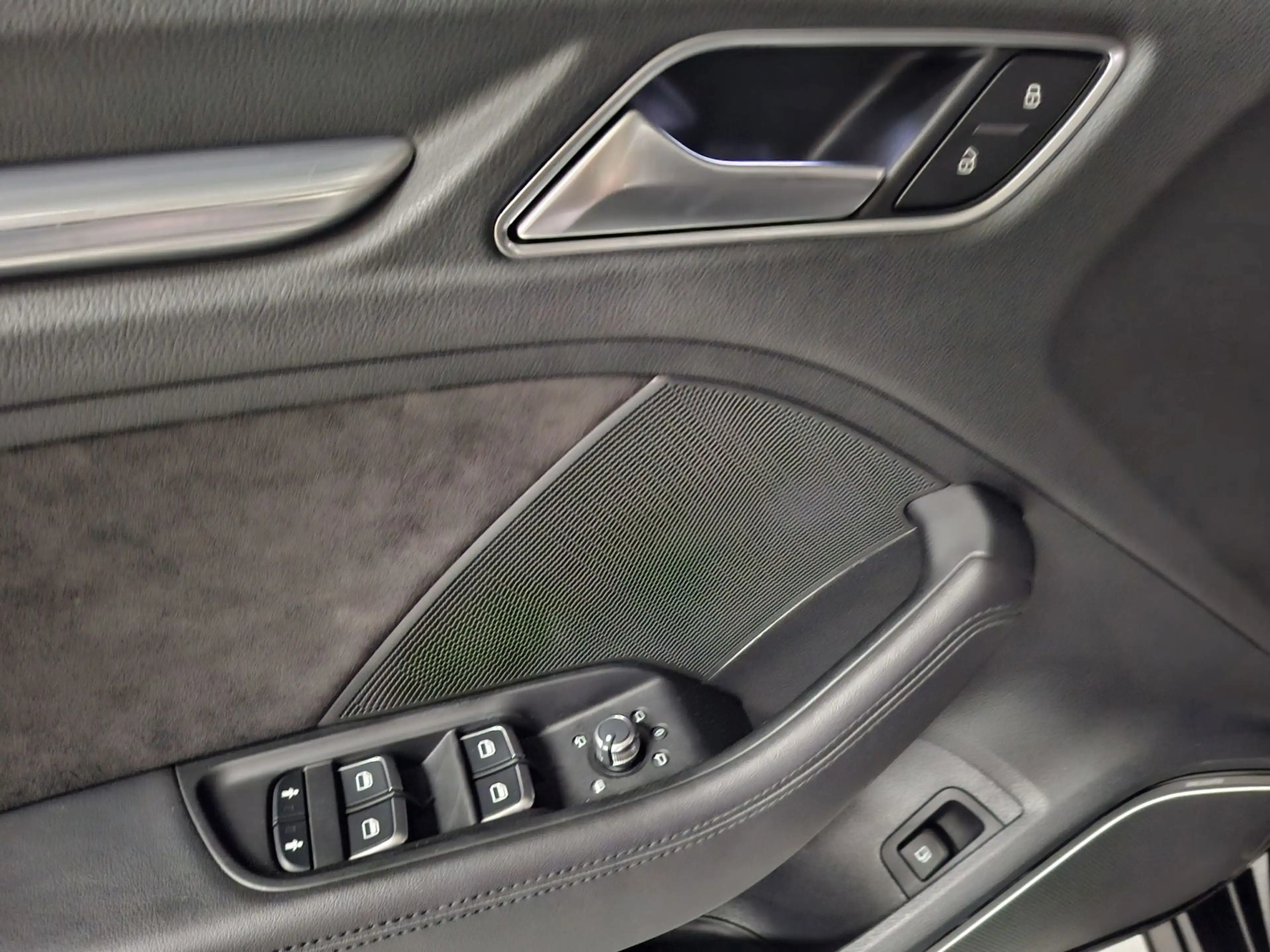 Audi A3 Sportback 1.4 e-tron PHEV Ambition Pro Line plus | — photo 11