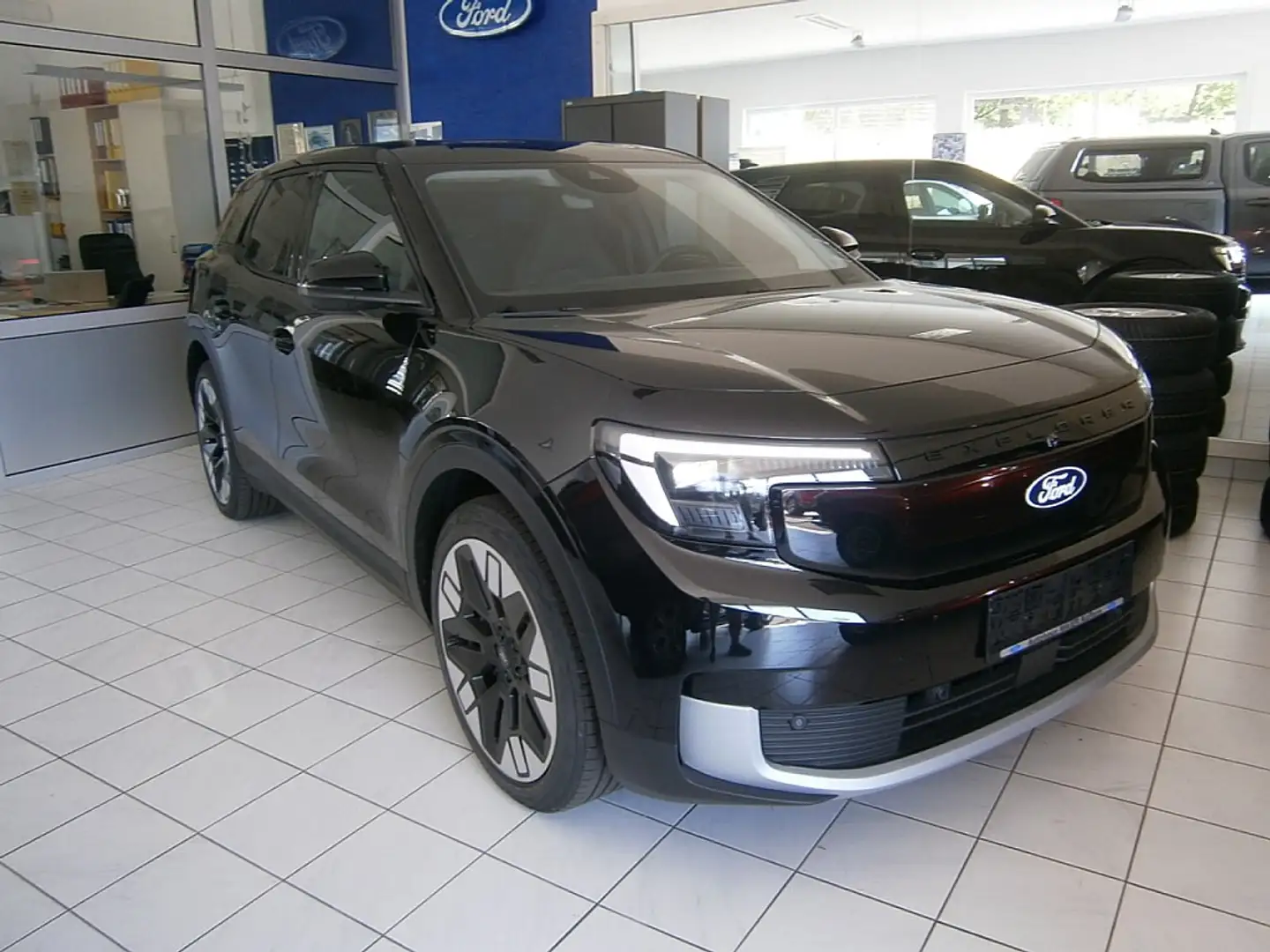 Ford Explorer Heckantrieb 204PS Batterie 79KWH Zwart - 1
