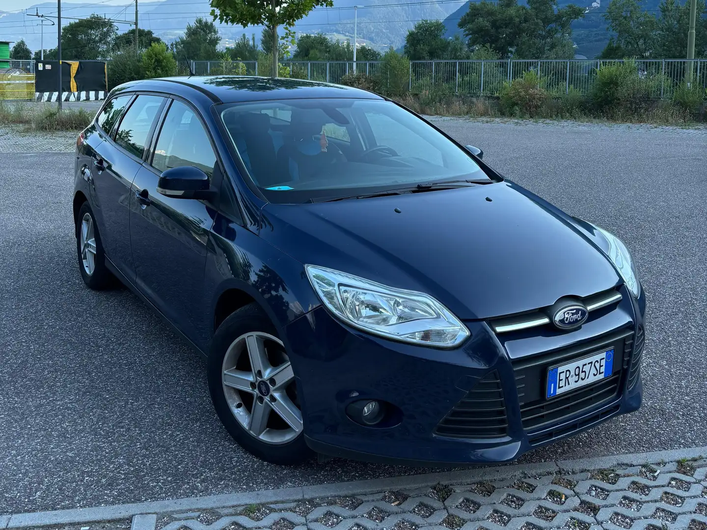 Ford Focus Focus III 2011 SW SW 1.6 tdci Titanium 115cv Blu/Azzurro - 1