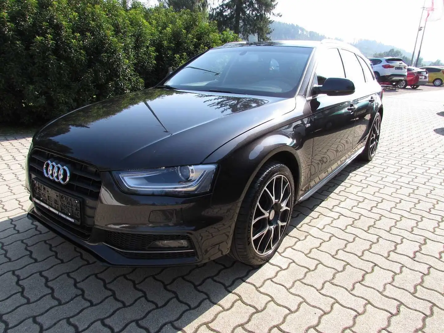 Audi A4 Avant 3.0 TFSI quattro S tronic Ambiente Grau - 1