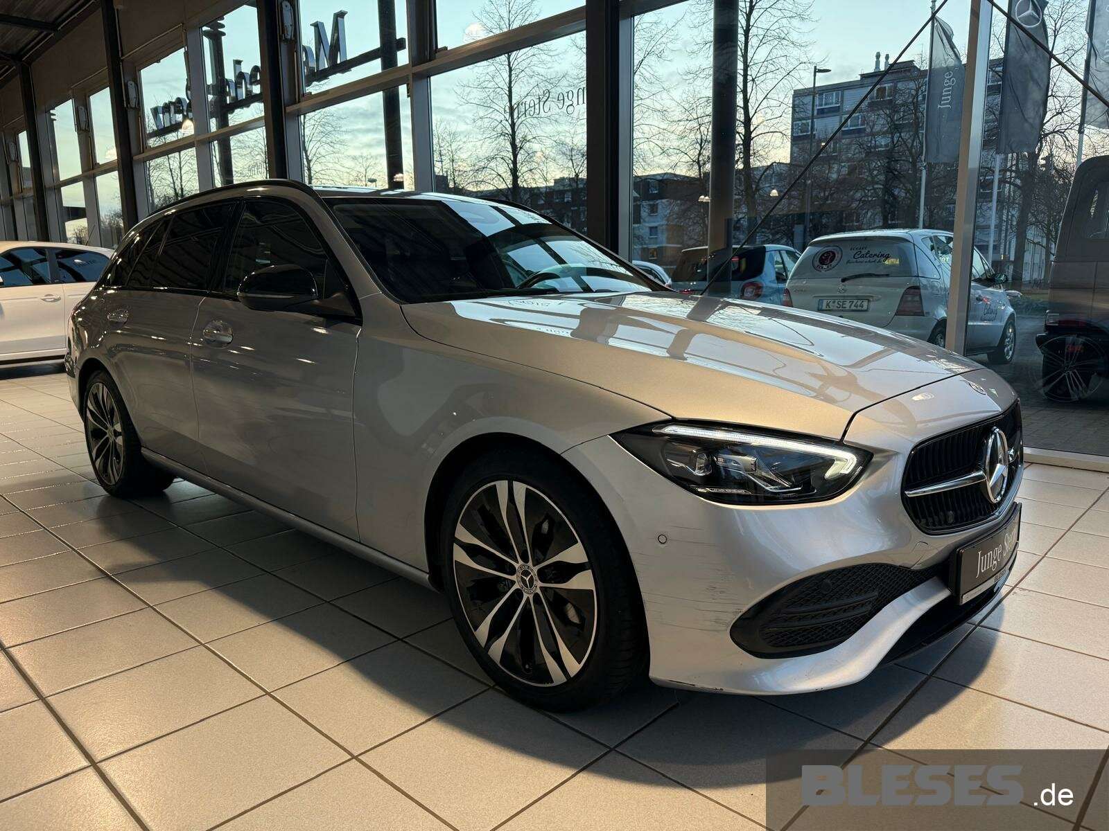 Mercedes-Benz C 220