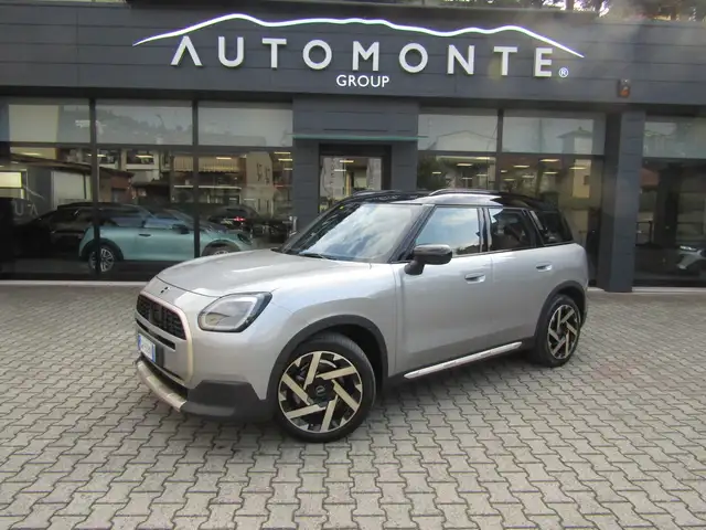 MINI Cooper D Countryman 2.0 48V FAVOURED CAMBIO AUTO,CERCHI 19,HUD,PELLE