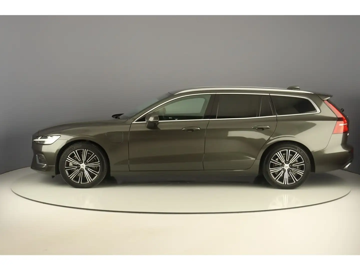 Volvo V60 2.0T6 Recharge 350pk 4x4 Inscription Pack Business Gris - 2