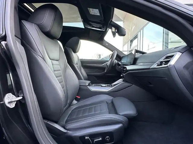 BMW 4 Series view 8