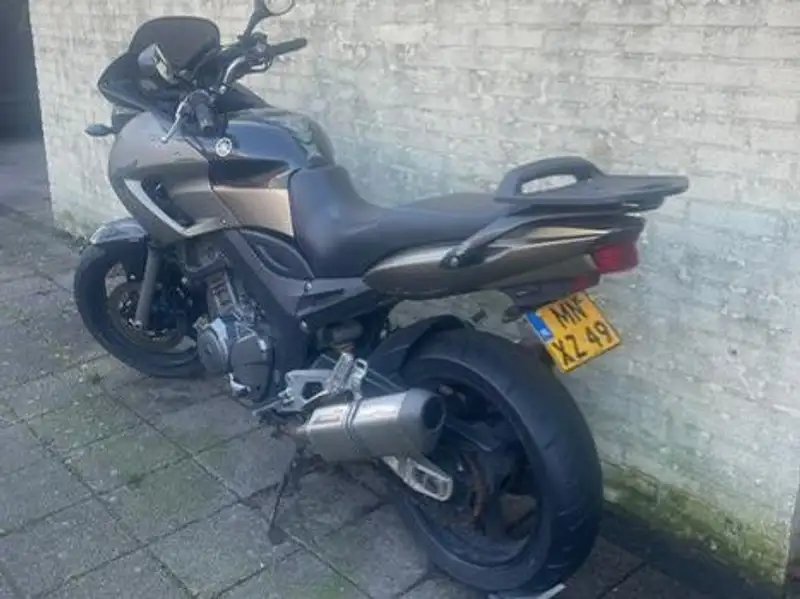 Yamaha TDM 900 - foto 3