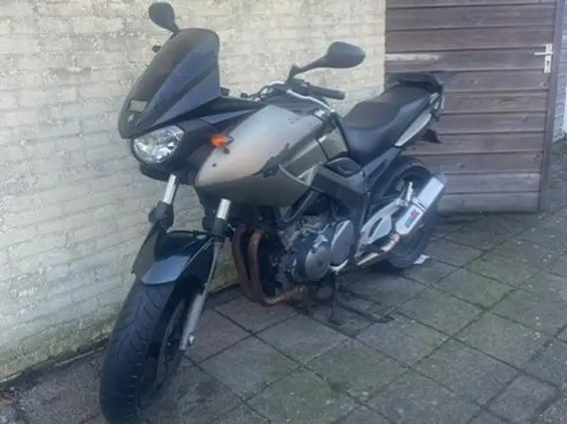 Yamaha TDM 900 - foto 2