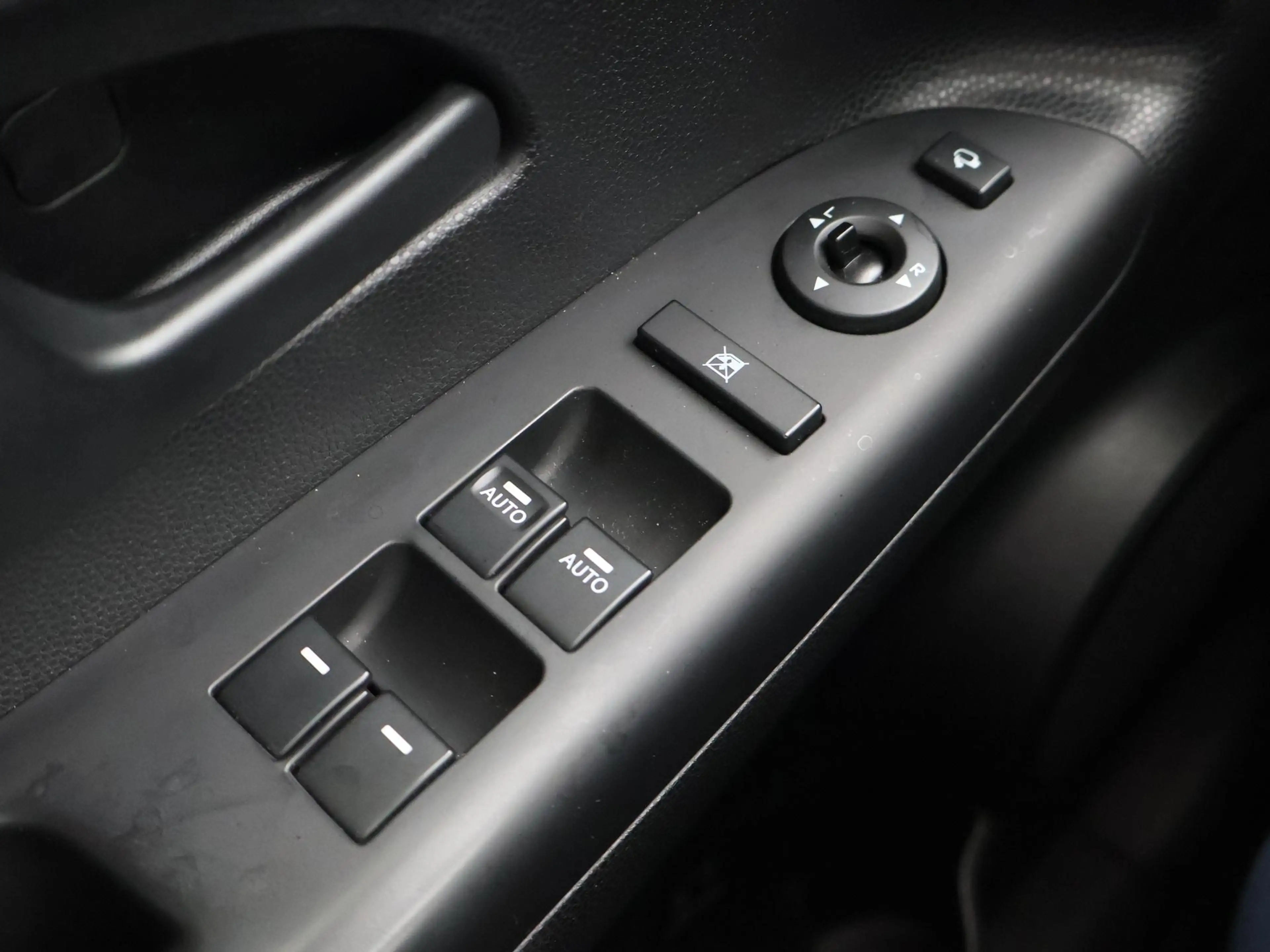 Kia Venga 1.6 CVVT AUTOMAAT + STUUR/STOELVERWARMING | PARKEE — photo 23