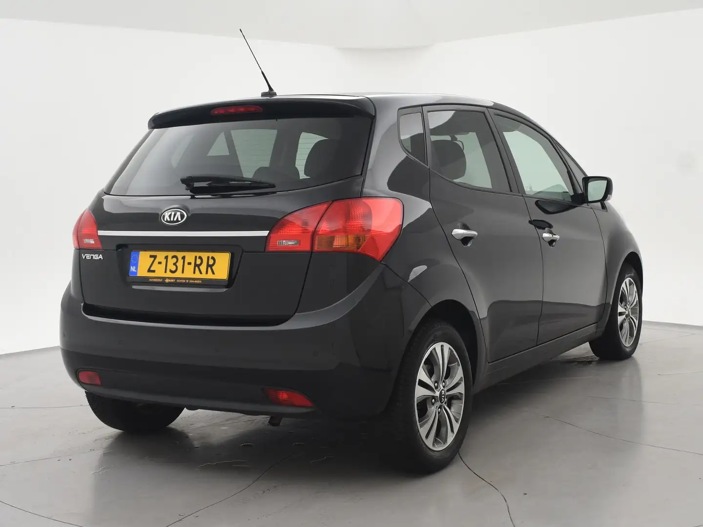 Kia Venga 1.6 CVVT AUTOMAAT + STUUR/STOELVERWARMING | PARKEE Noir - 2