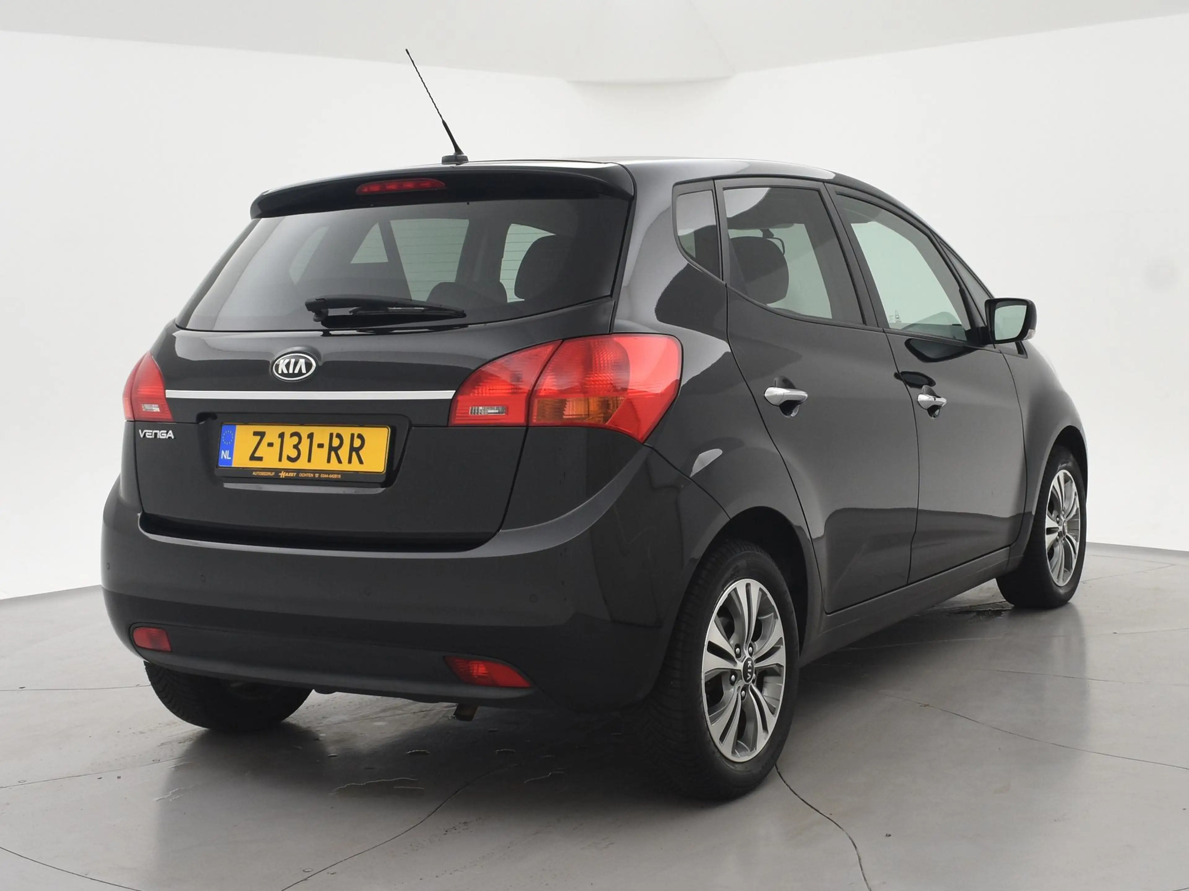 Kia Venga 1.6 CVVT AUTOMAAT + STUUR/STOELVERWARMING | PARKEE — photo 2