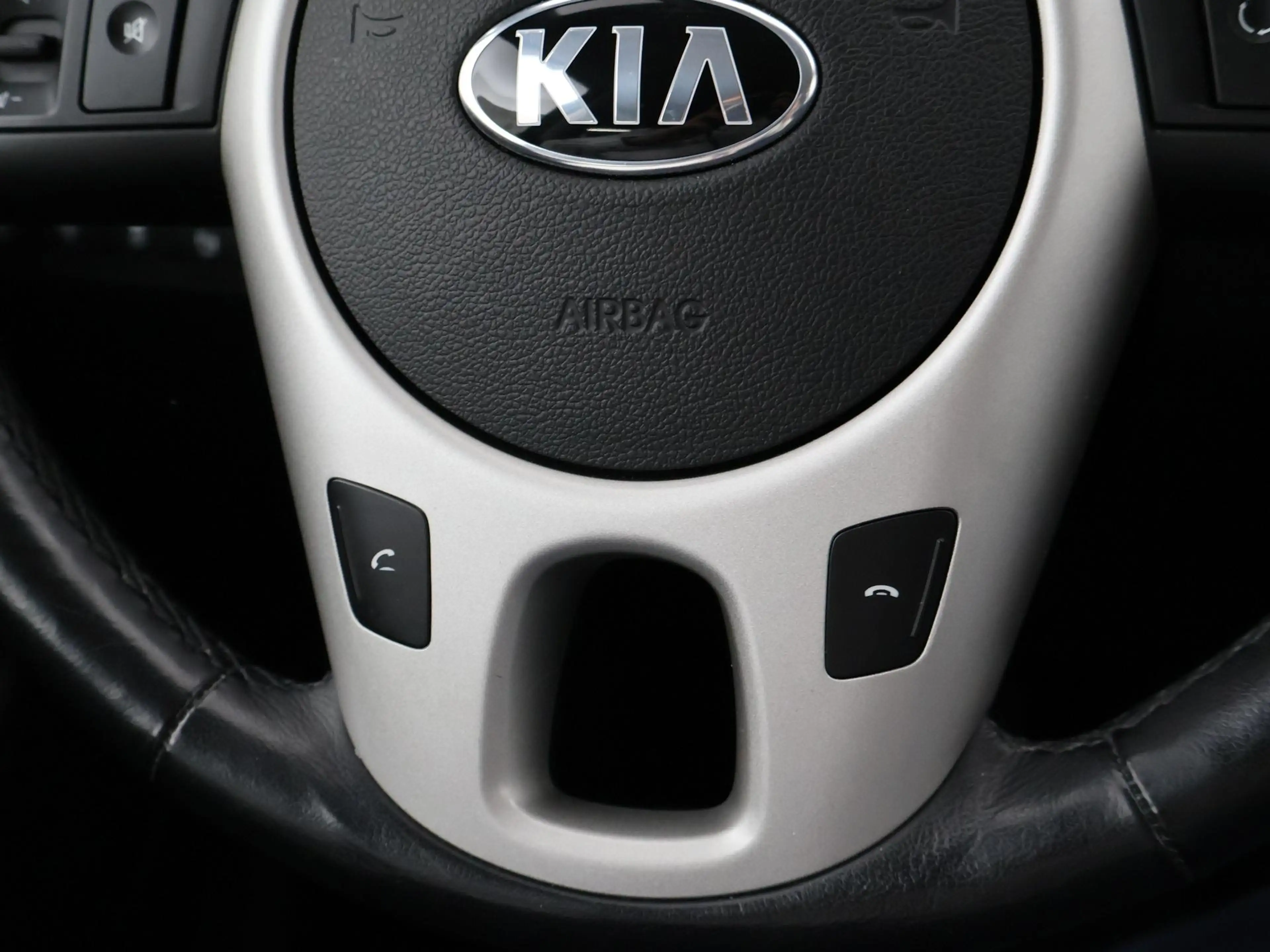 Kia Venga 1.6 CVVT AUTOMAAT + STUUR/STOELVERWARMING | PARKEE — photo 13