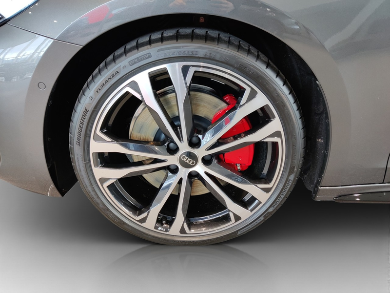 Audi A5 Avant e-hybrid quattro 270 kW S tronic S line, AHK — photo 9