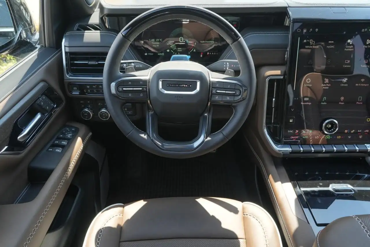 GMC Yukon снимка GMC Yukon