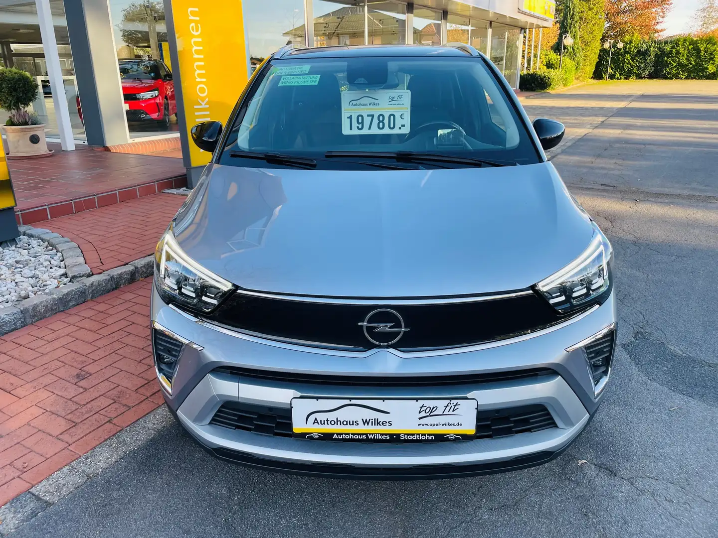 Opel Crossland Ultimate *Alcantara, Navi, Head-Up; VOLL* Grau - 2