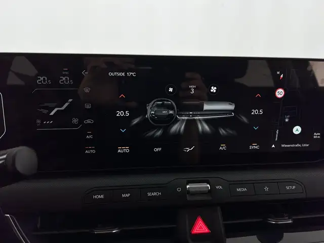 Kia K4 view 13