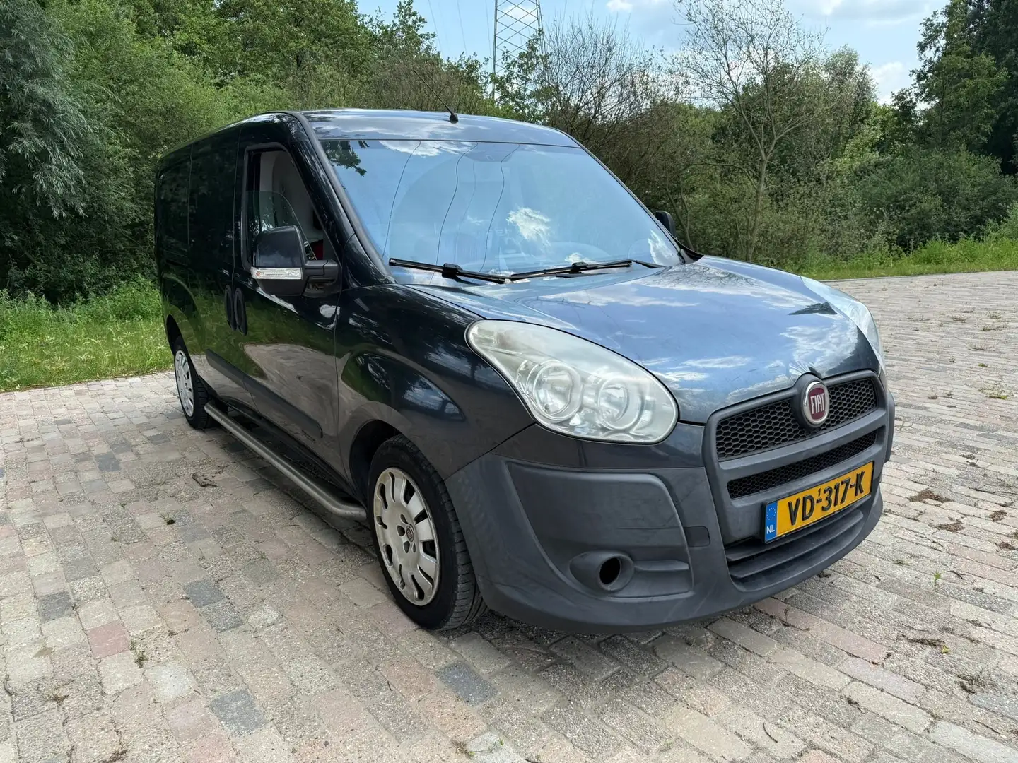 Fiat Doblo Doblo 1.6 M-Jet SX Maxi, automaat, airco, adaptive Zwart - 2
