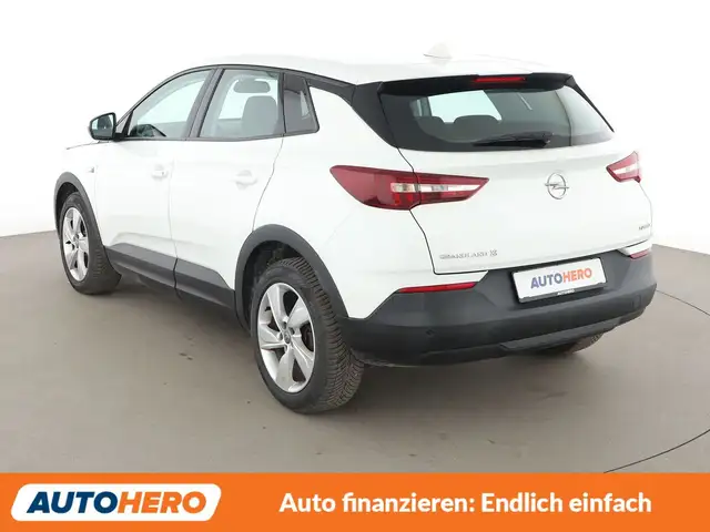 Opel Grandland X view 4