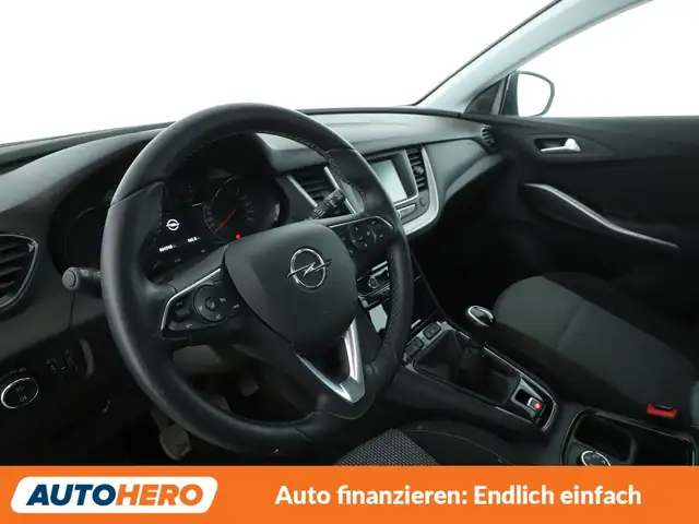 Opel Grandland X view 11