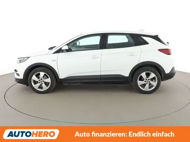 Opel Grandland X view 3