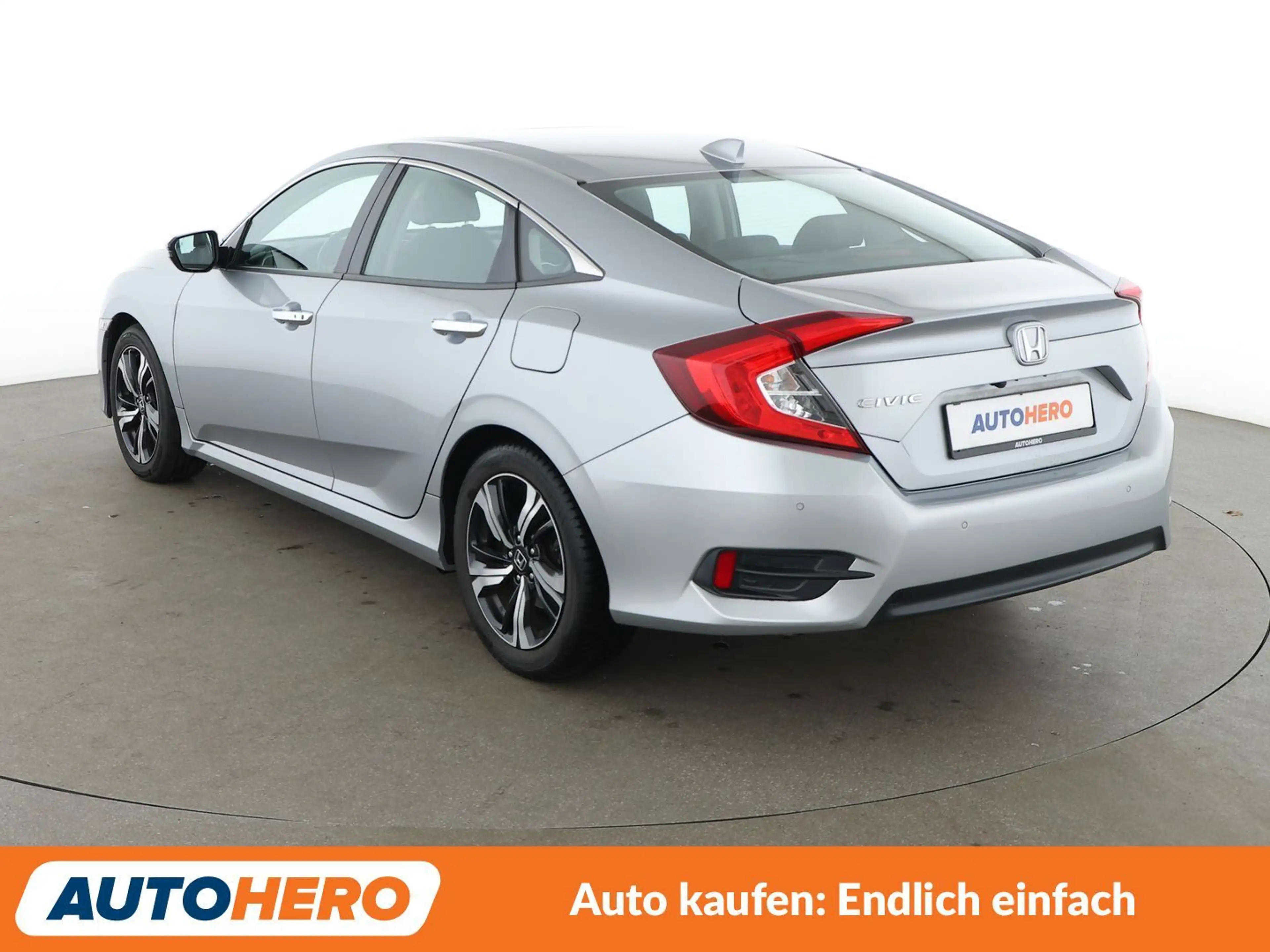 Honda Civic 1.5 VTEC Executive Aut.*NAVI*TEMPO*PDC*SHZ*KLIMA* — photo 4