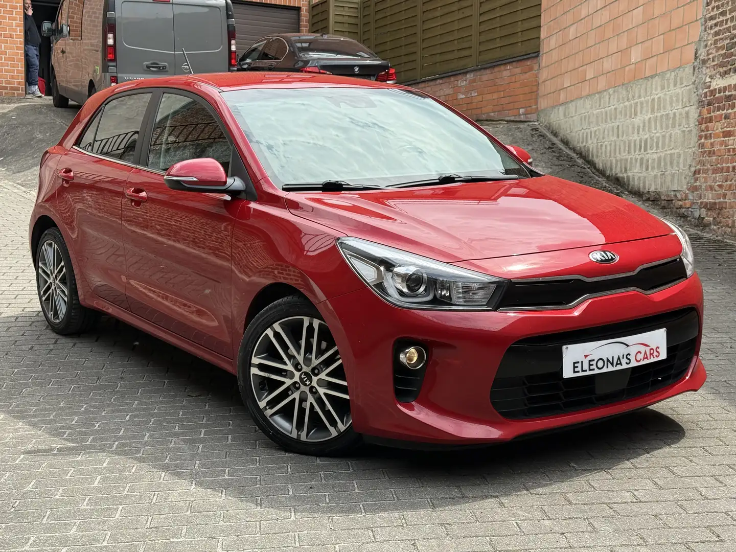 Kia Rio 1.0 T Sense Rojo - 2