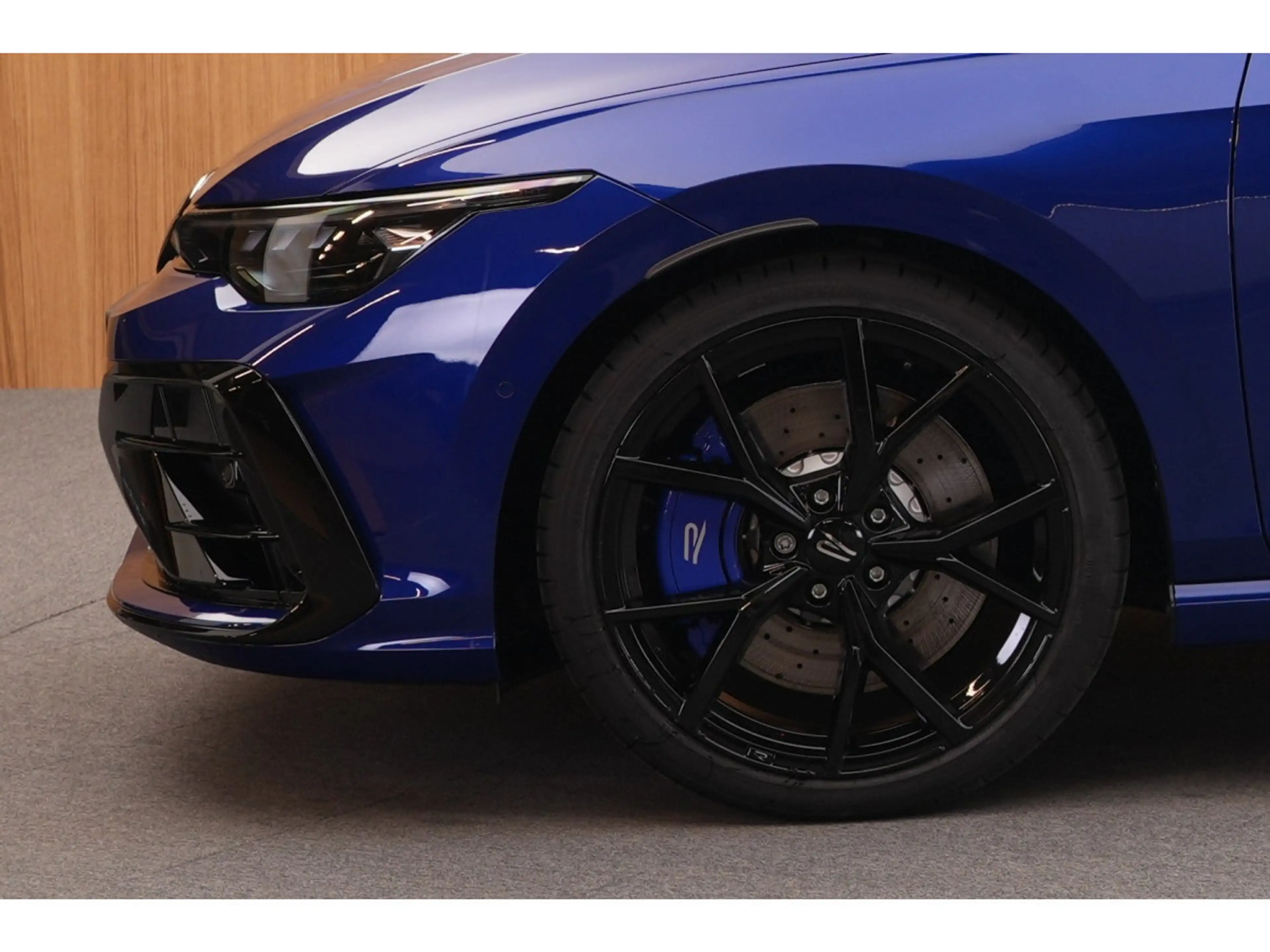 Volkswagen Golf R 2.0 TSI DSG 4x4 DSG 245 kW-333CV - R-Performance P — photo 9