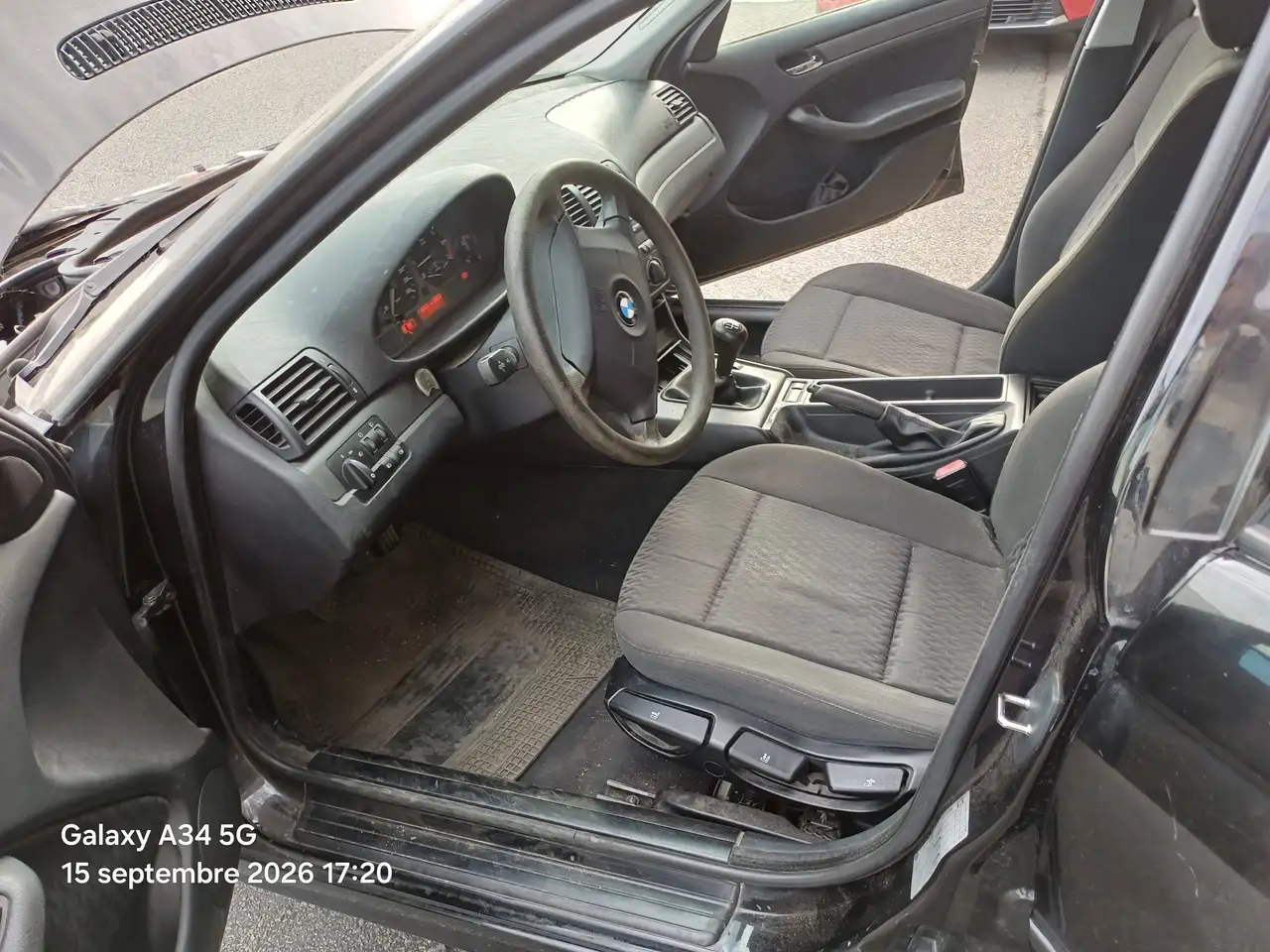 BMW 318i, foto 5
