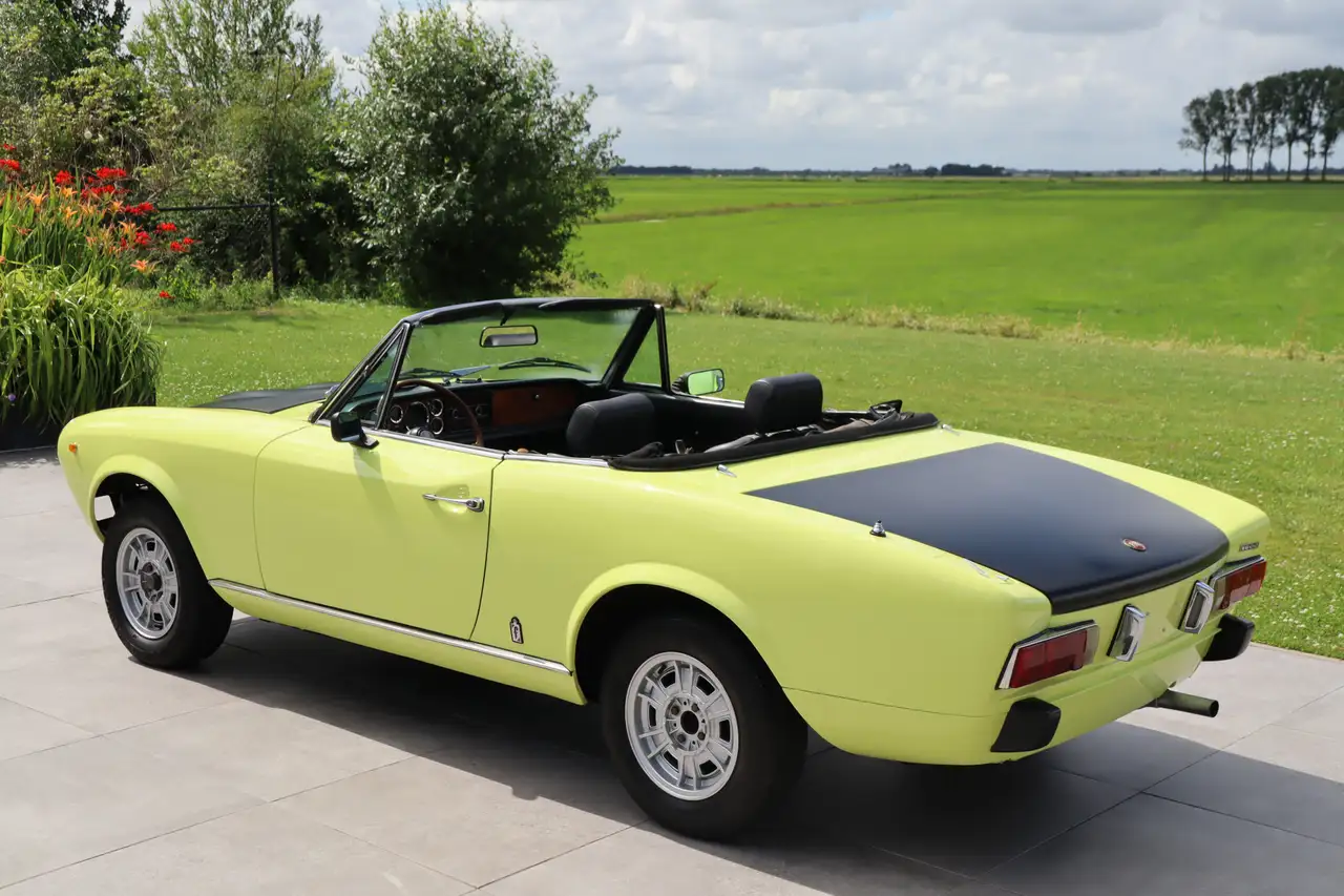 Fiat 124 Spider Sport CS1, foto 12