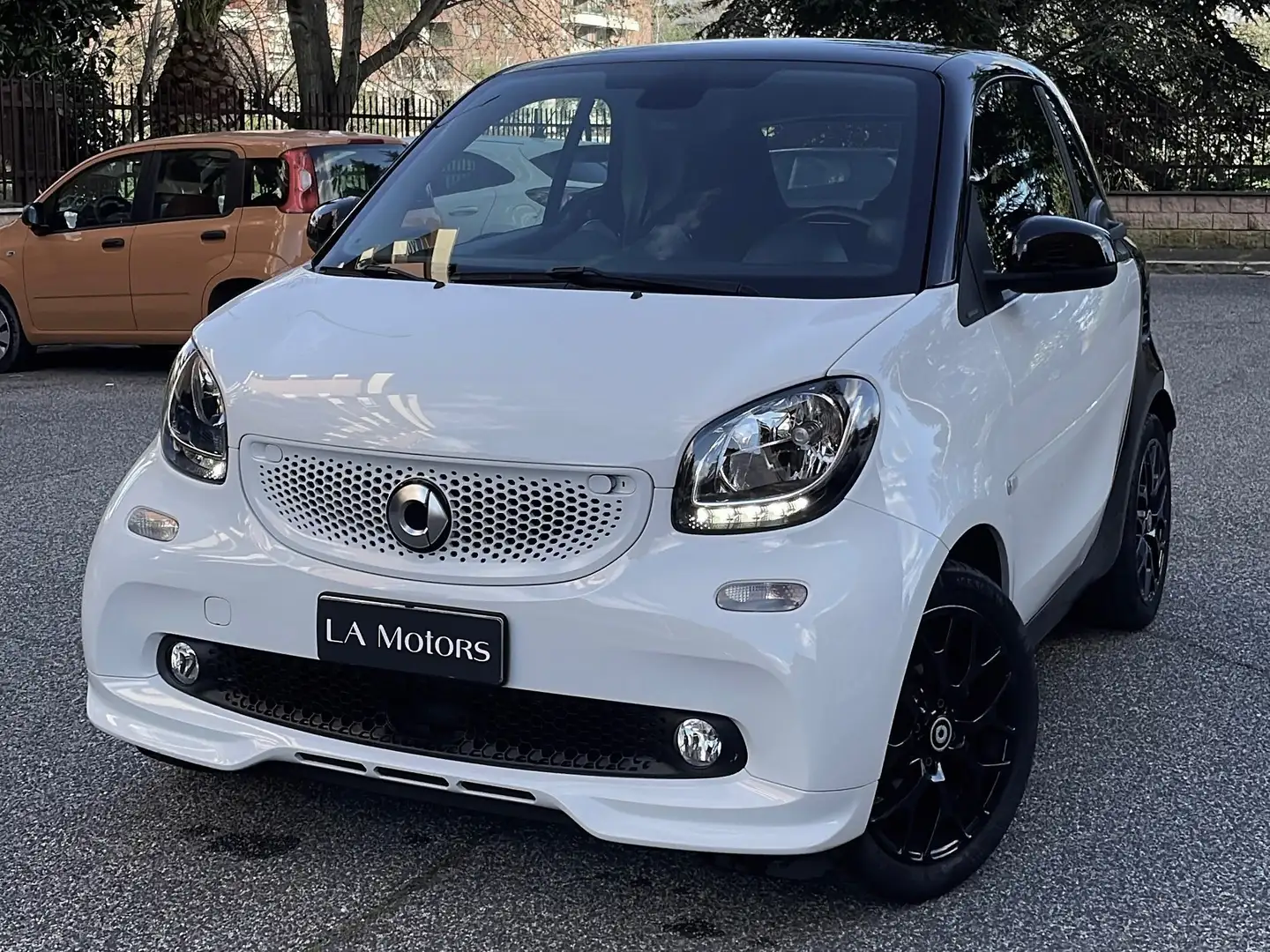 smart forTwo Fortwo 1.0 Superpassion 71cv twinamic Weiß - 1