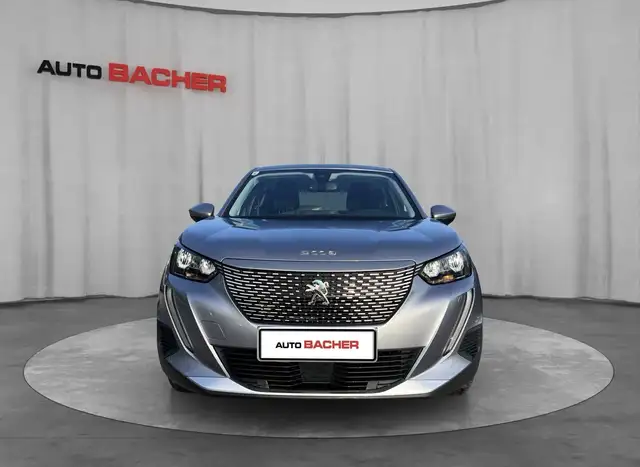 Peugeot 2008 view 2