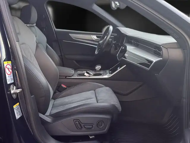 Audi A6 view 13
