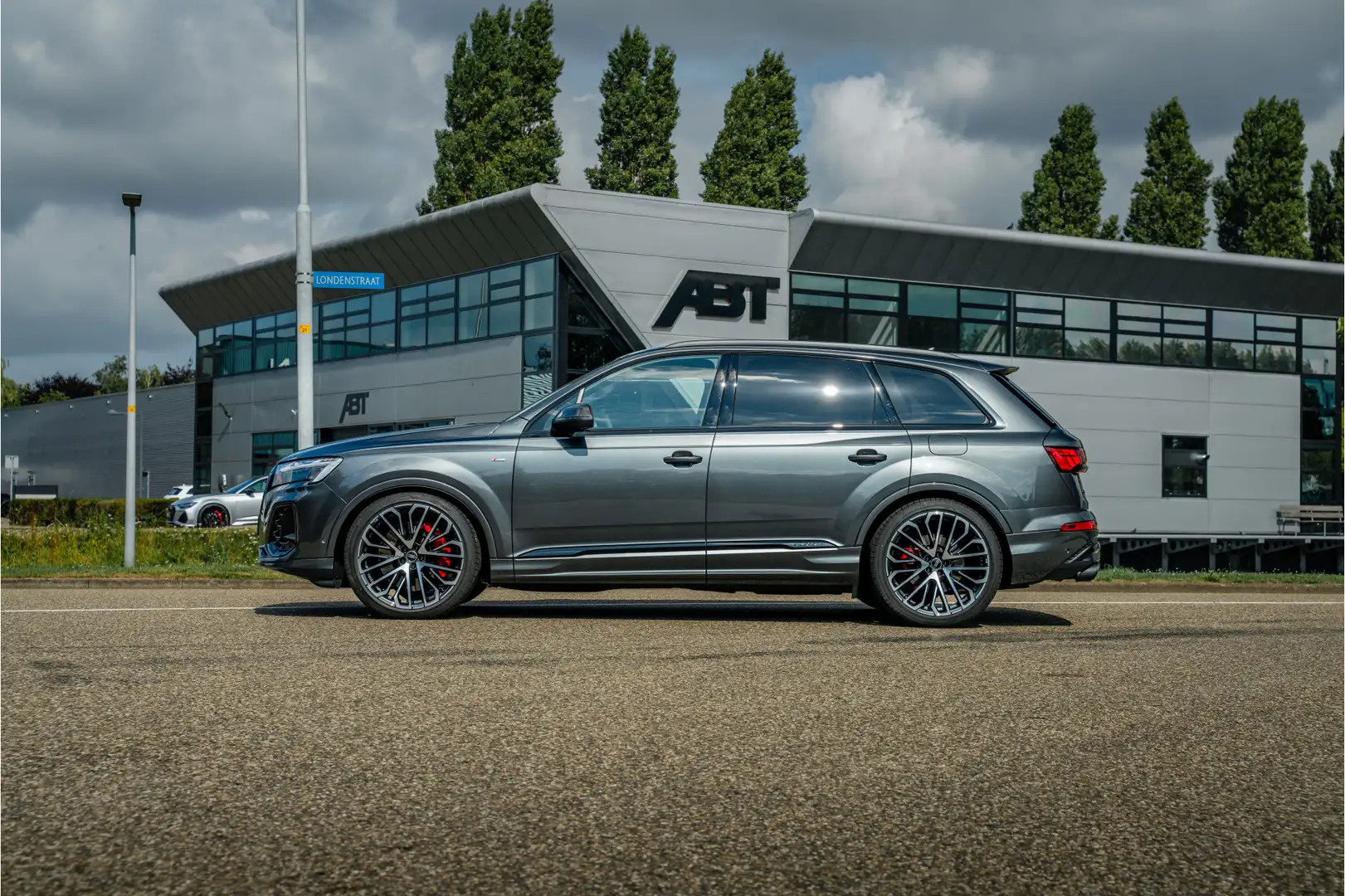 Audi Q7 60 TFSIe Audi Exclusive ABT Power S | B&O Advanced Grijs - 2
