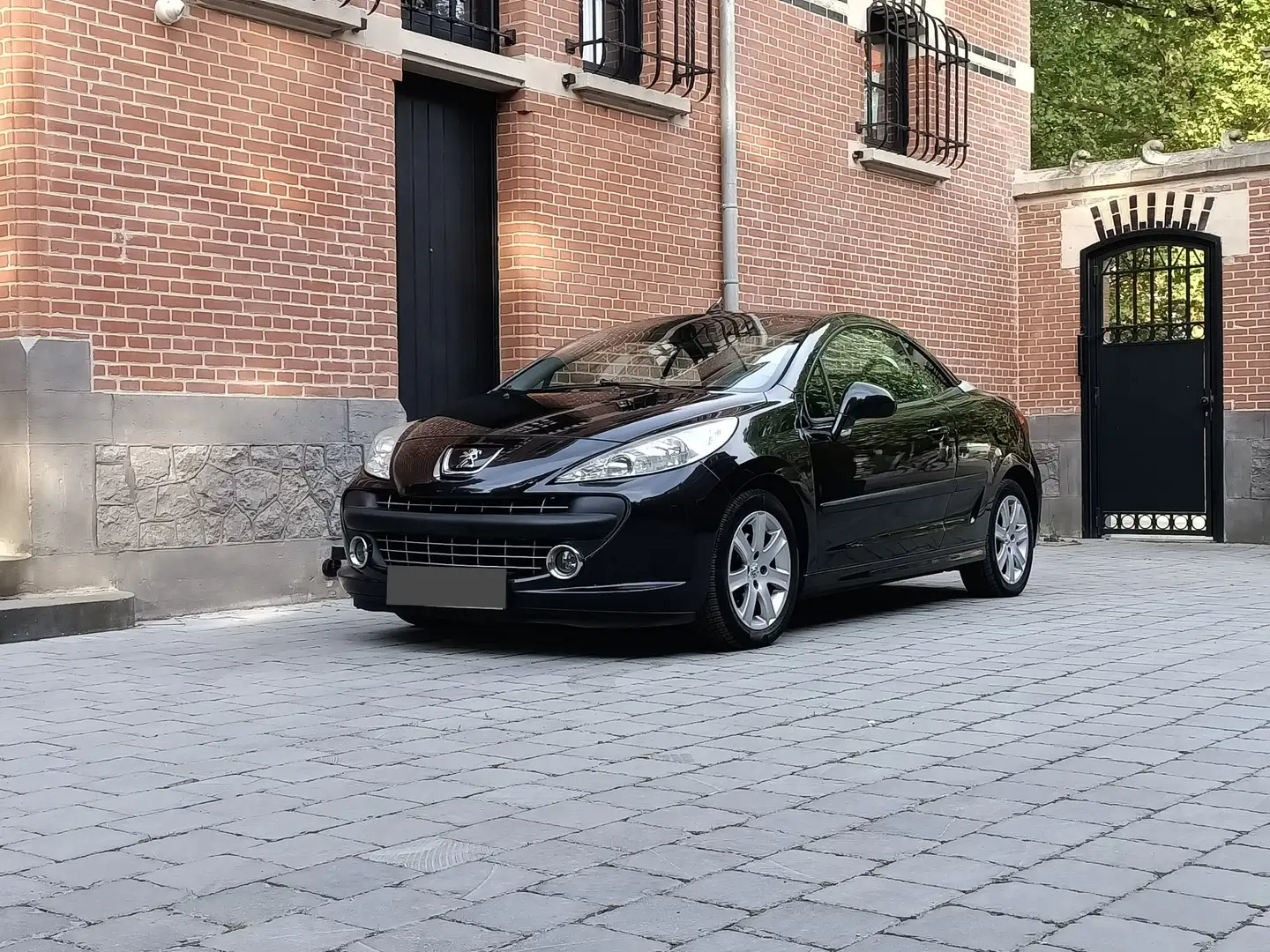 Peugeot 207 CC 1.6 VTi 120ch Cabriolet 119 323 km top véhicule - 2