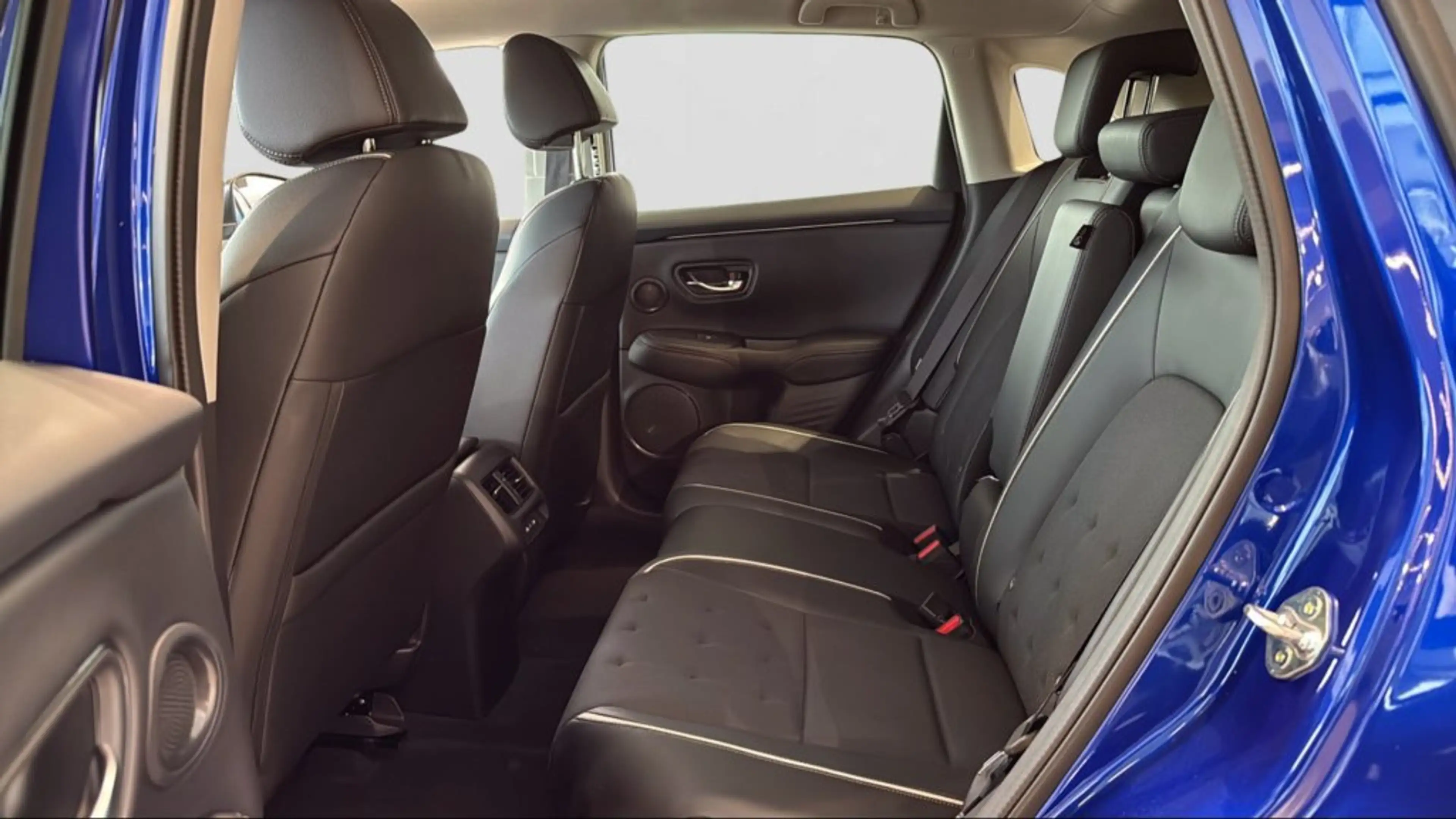 Honda ZR-V 2.0 AT Sport — photo 10