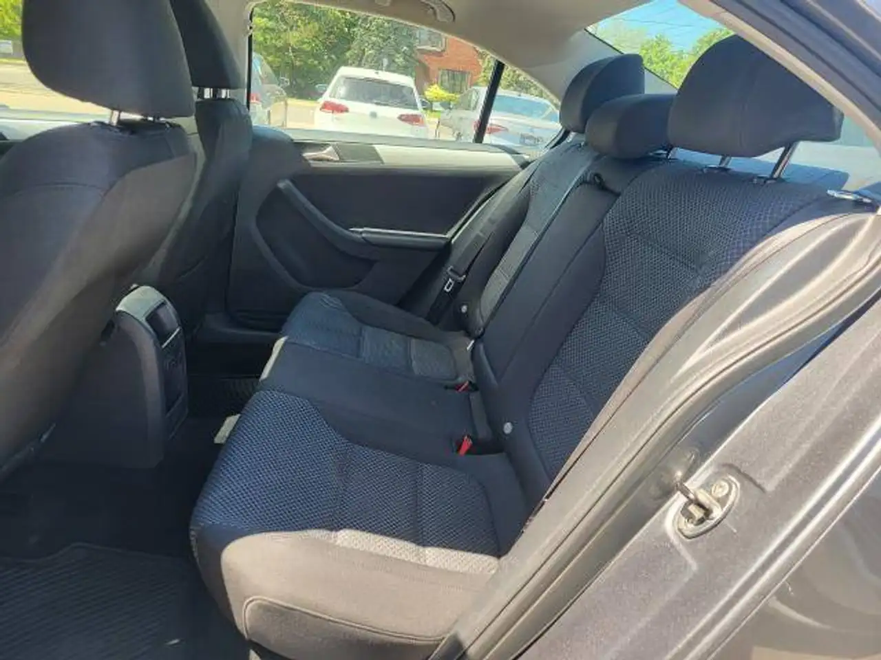 Volkswagen Jetta снимка Volkswagen Jetta