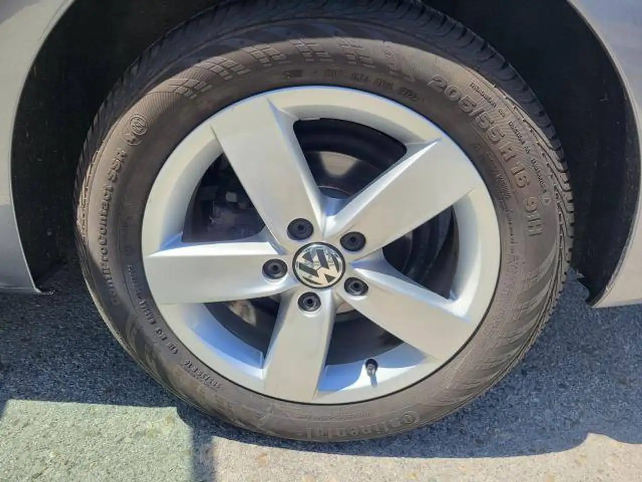 Volkswagen Jetta снимка Volkswagen Jetta