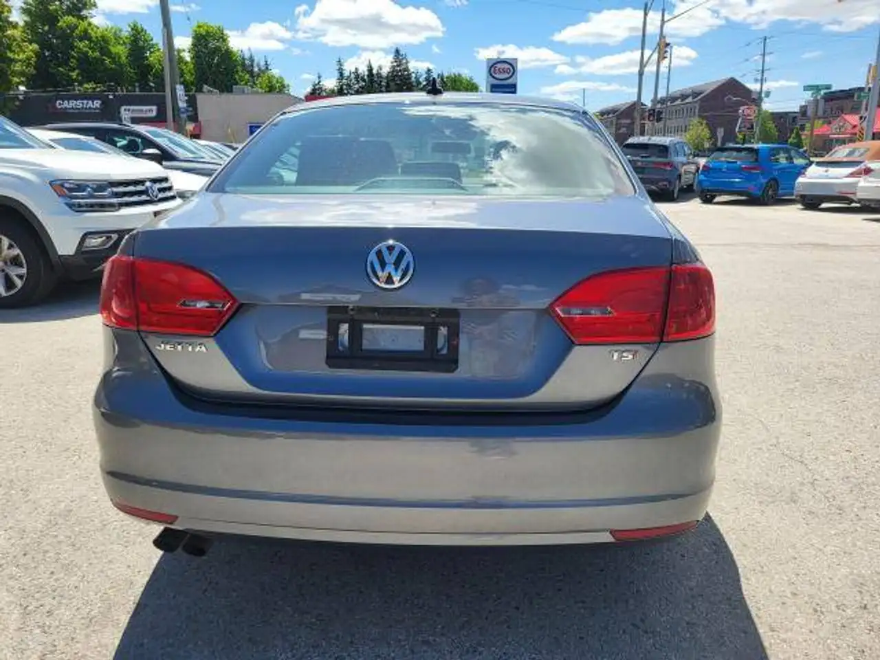 Volkswagen Jetta снимка Volkswagen Jetta