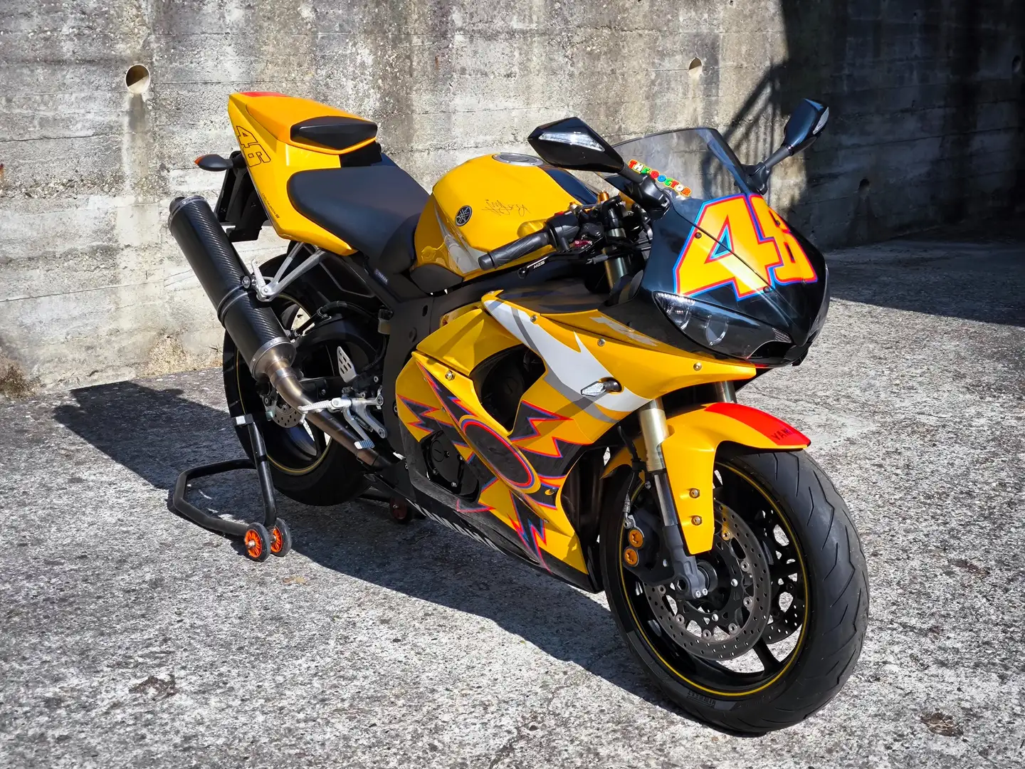 Yamaha YZF-R6 VR46 Rossi Edition Negro - 1