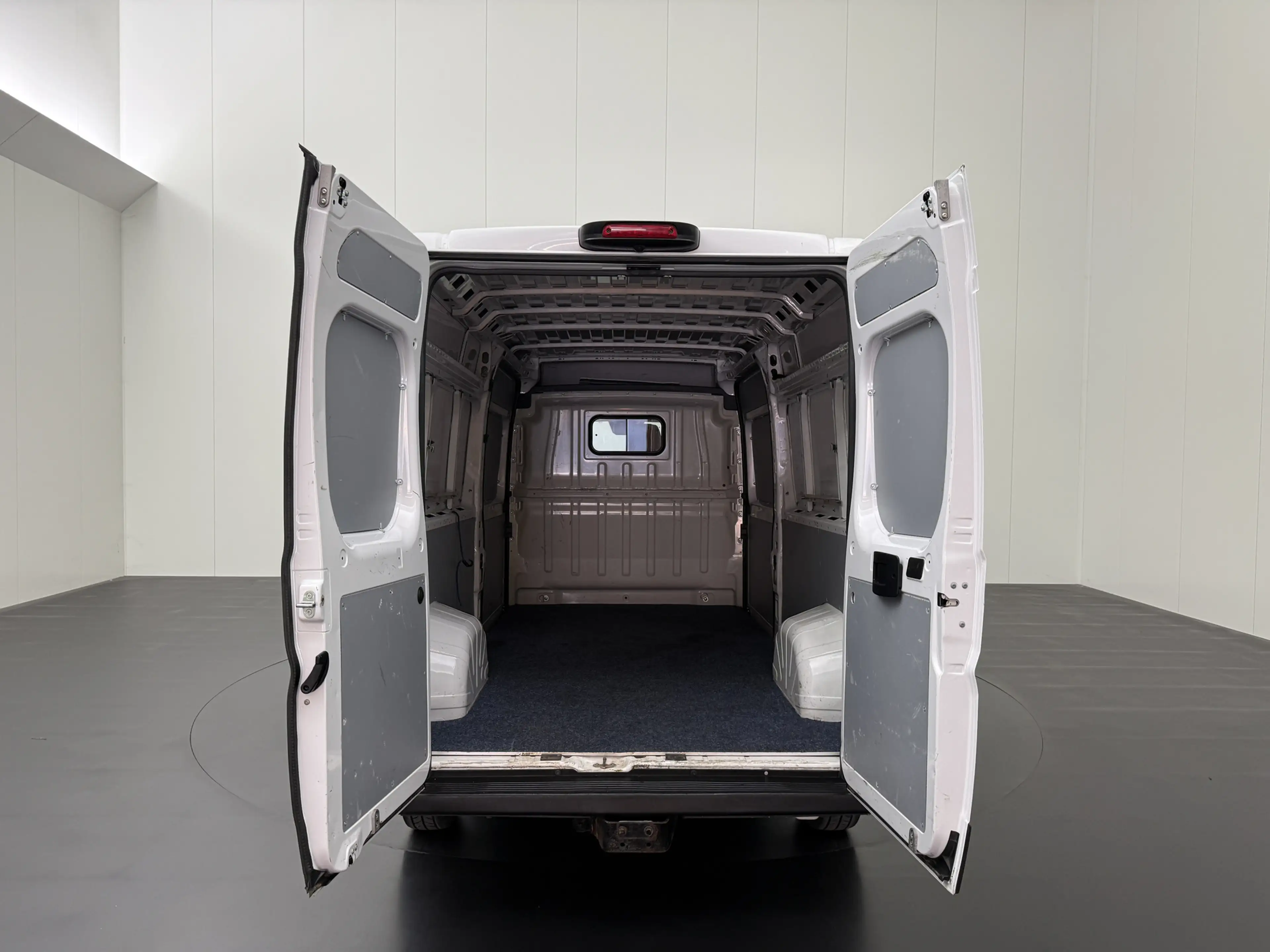 Peugeot Boxer 2.2BlueHDi 165PK L3H2 Zwaar Grip | 2xSchuifdeur | — photo 4