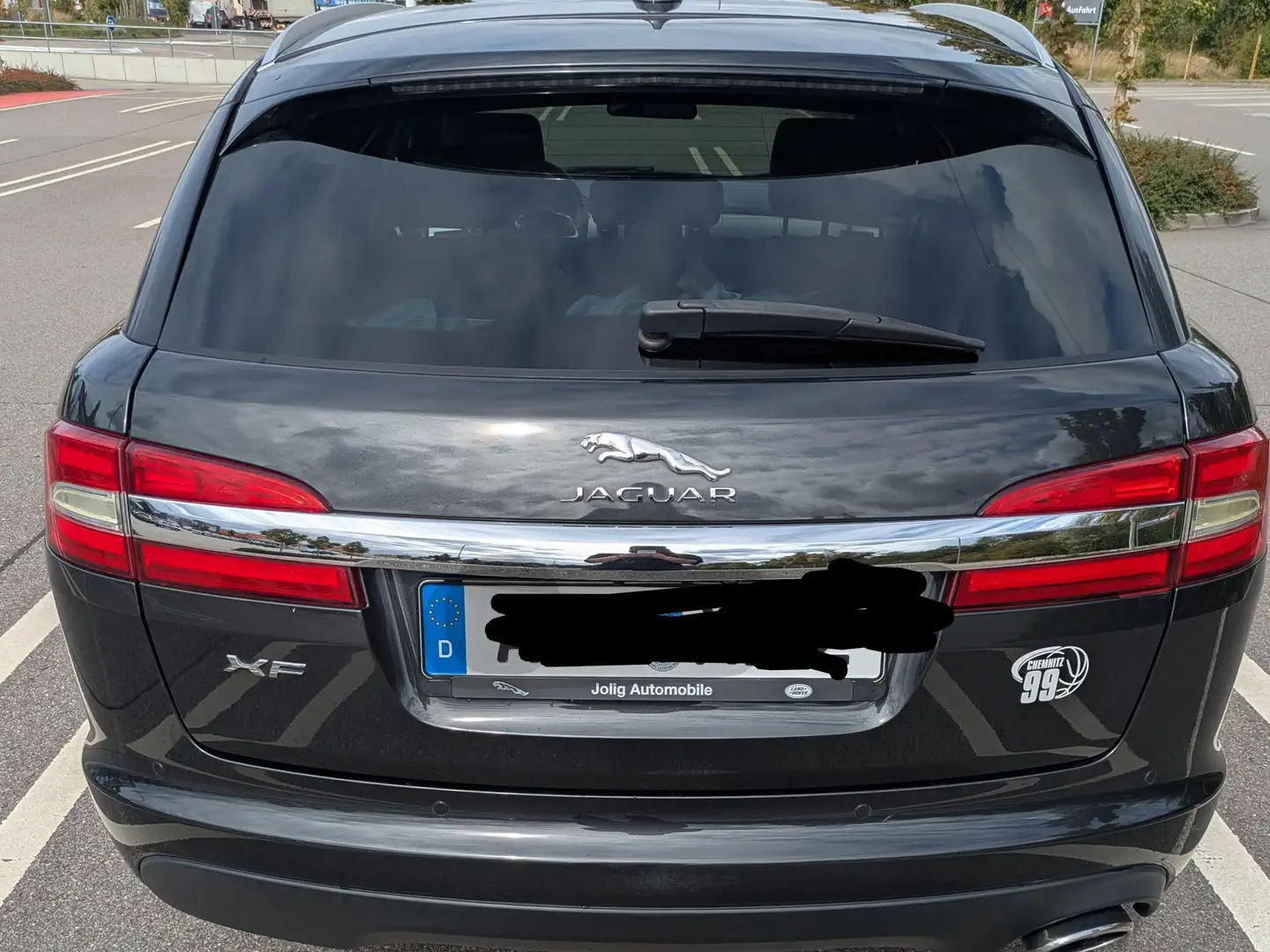 Jaguar XF XF 2.2 Diesel Sportbrake Schwarz - 2